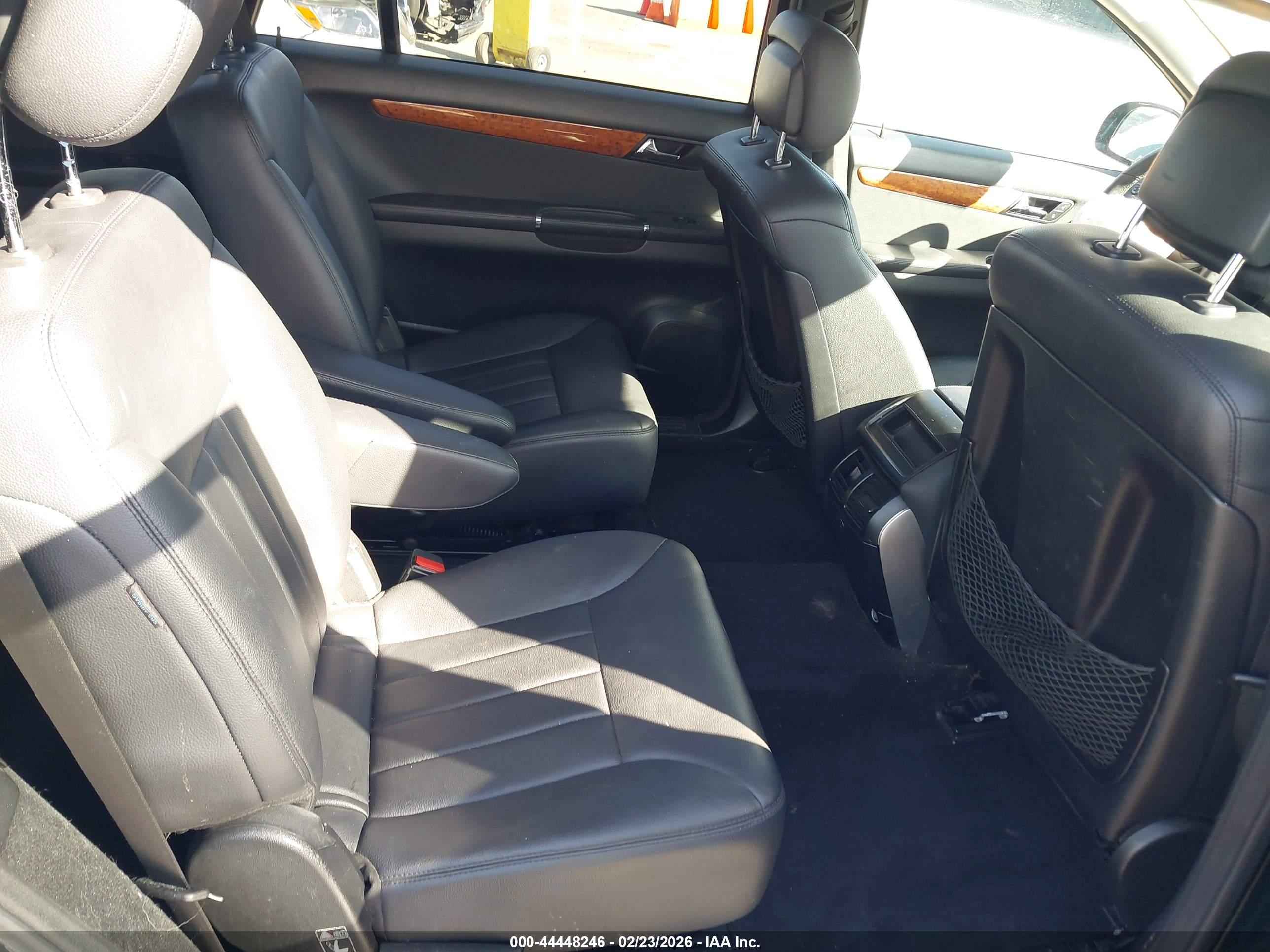 MERCEDES-BENZ R image 8