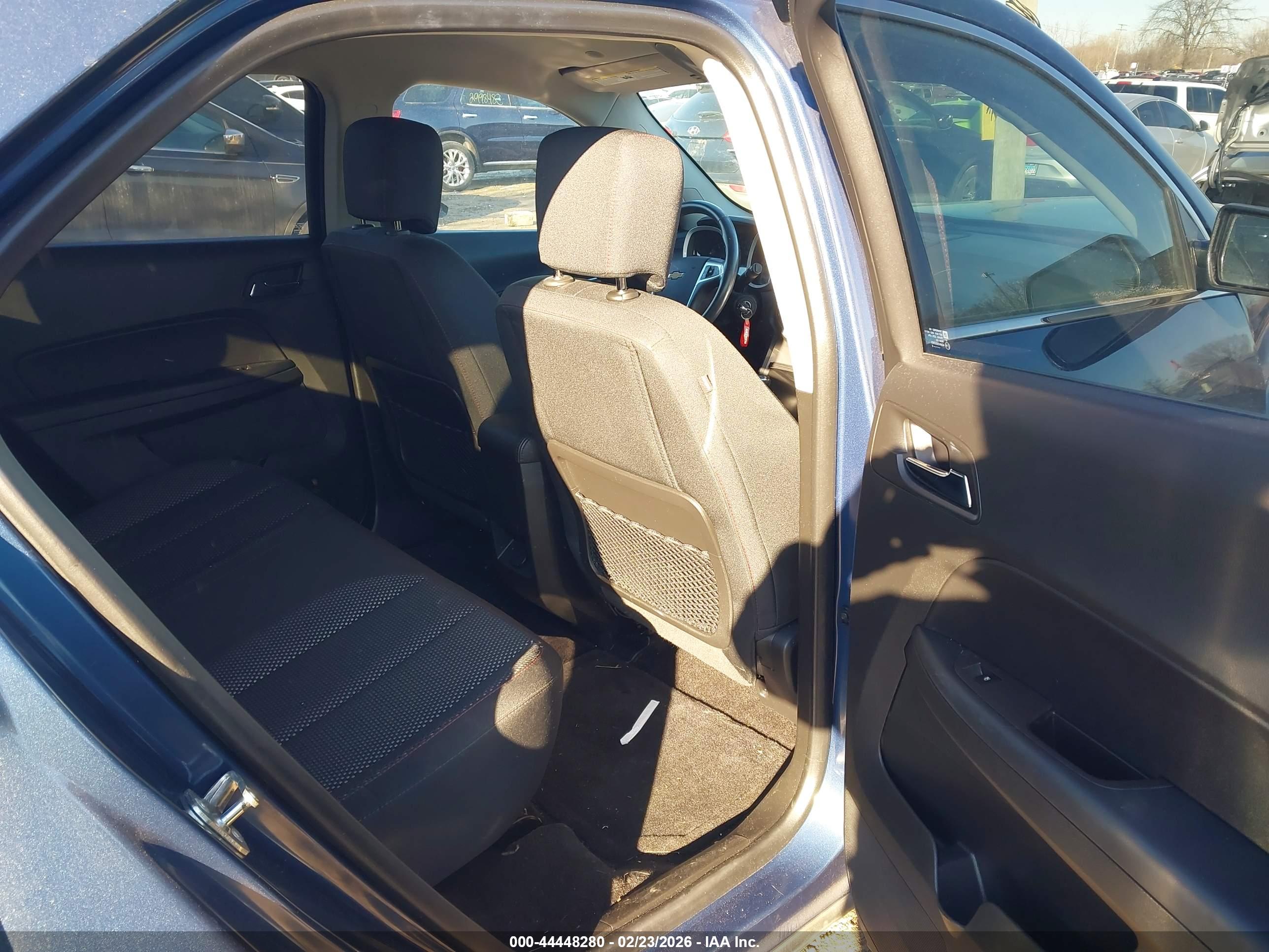 CHEVROLET EQUINOX image 8