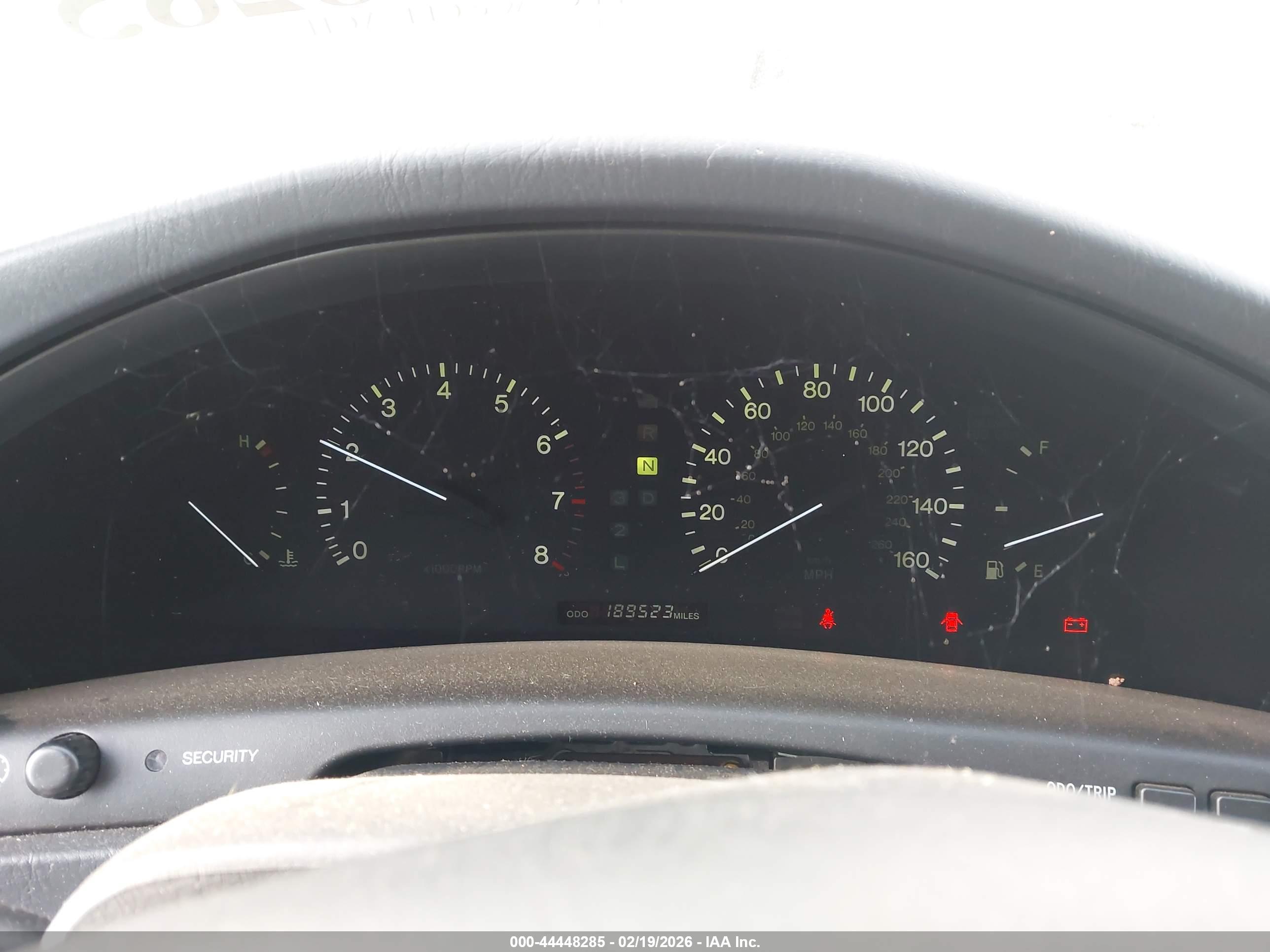 LEXUS LS image 7