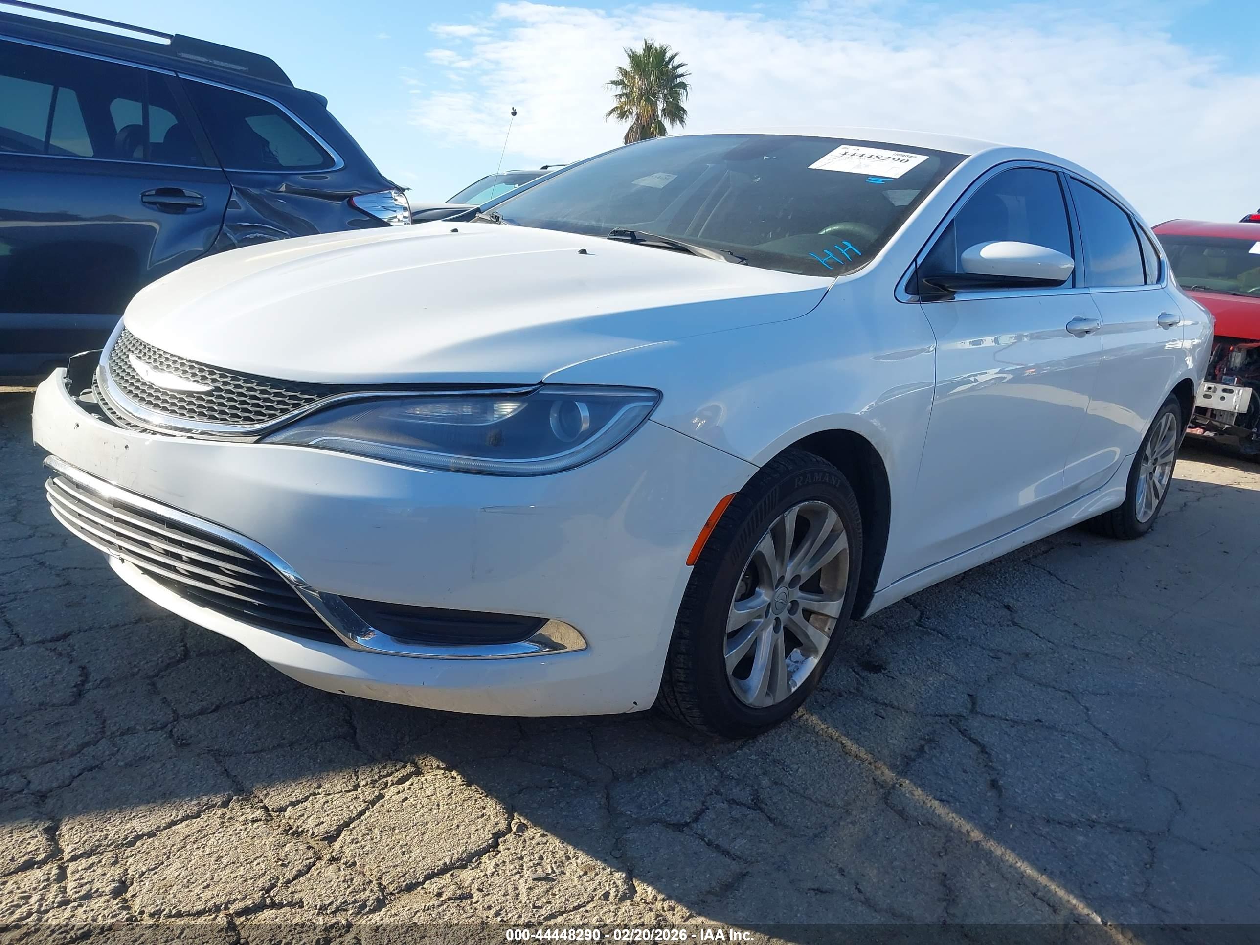 CHRYSLER 200 image 2