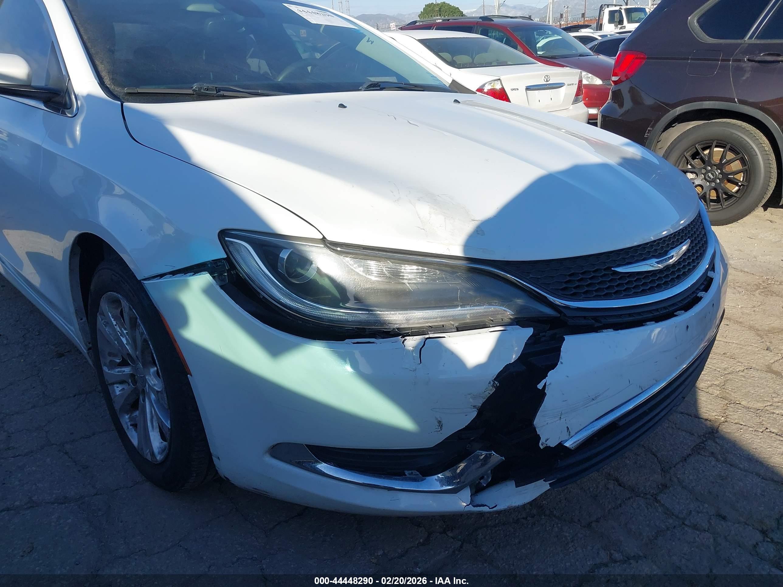 CHRYSLER 200 image 6