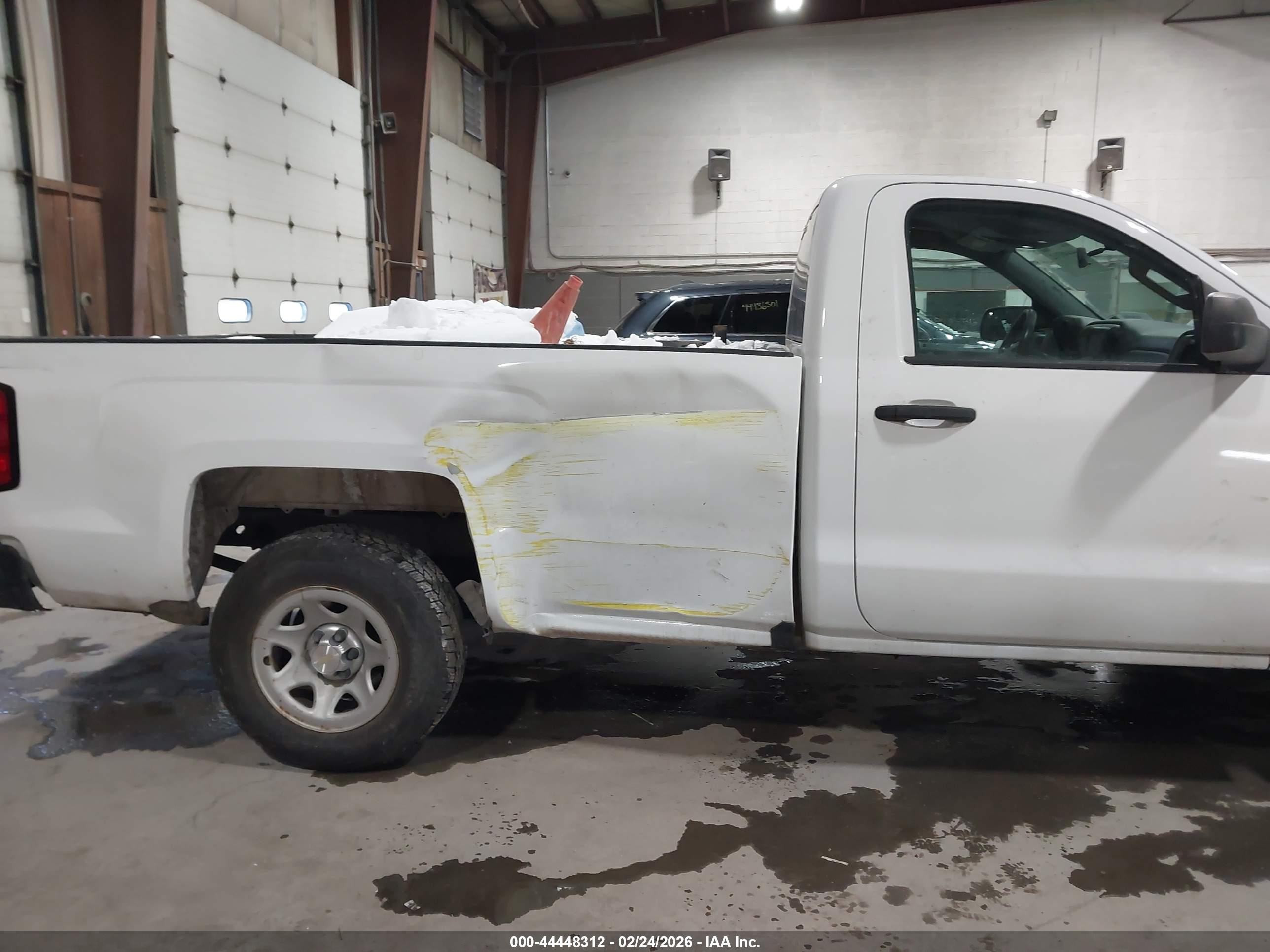 CHEVROLET SILVERADO image 6