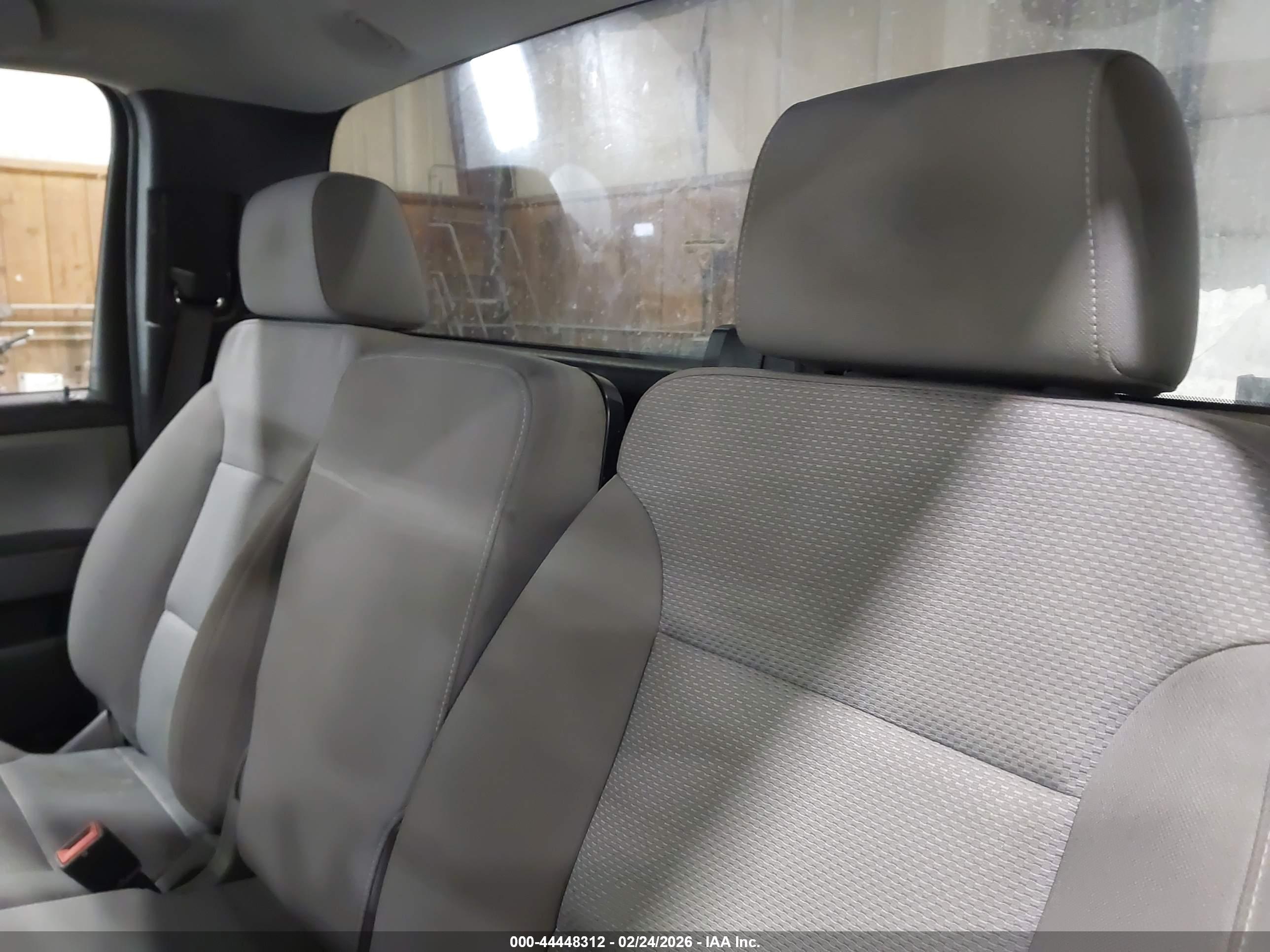 CHEVROLET SILVERADO image 8