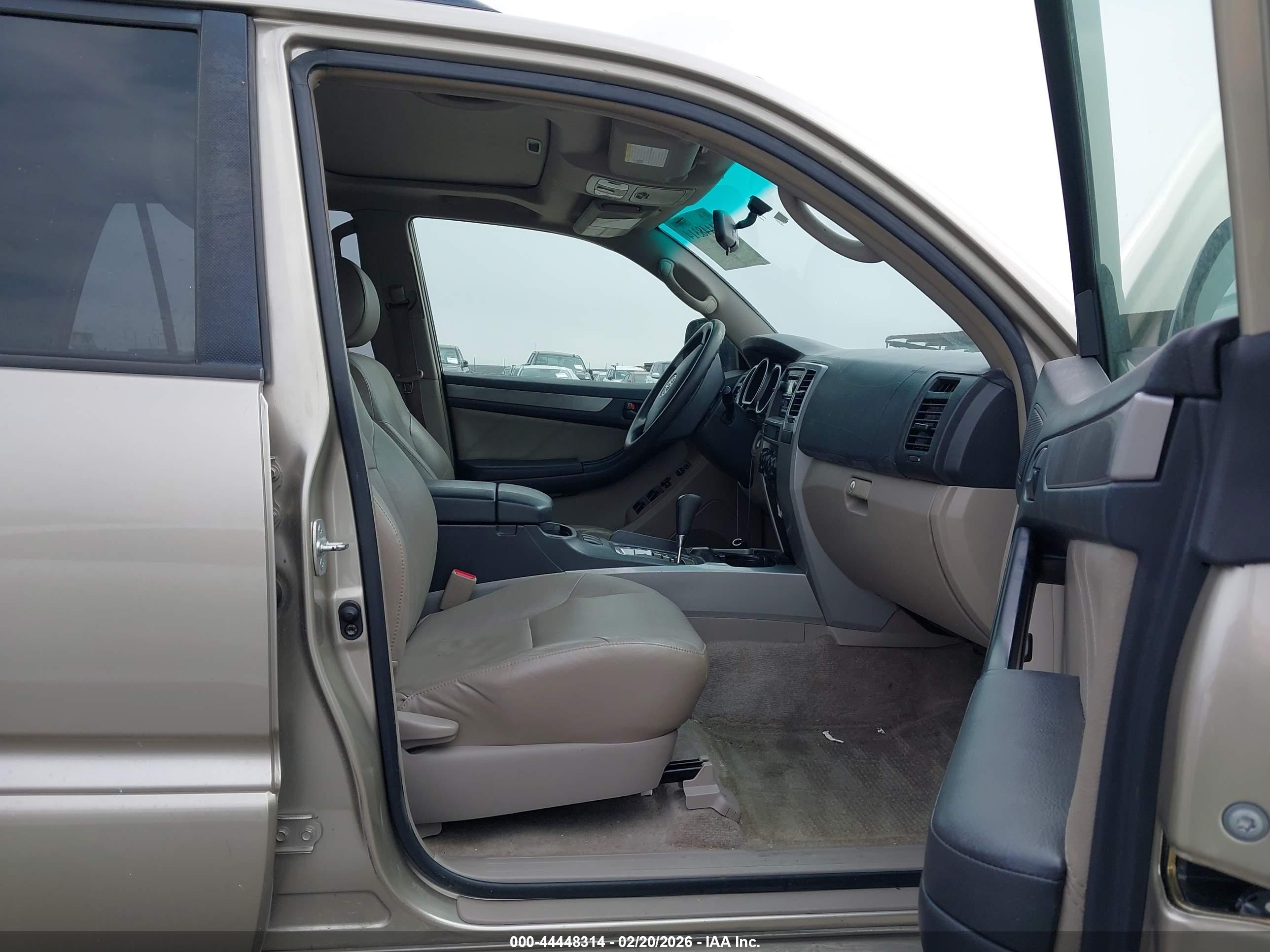 TOYOTA 4RUNNER image 5