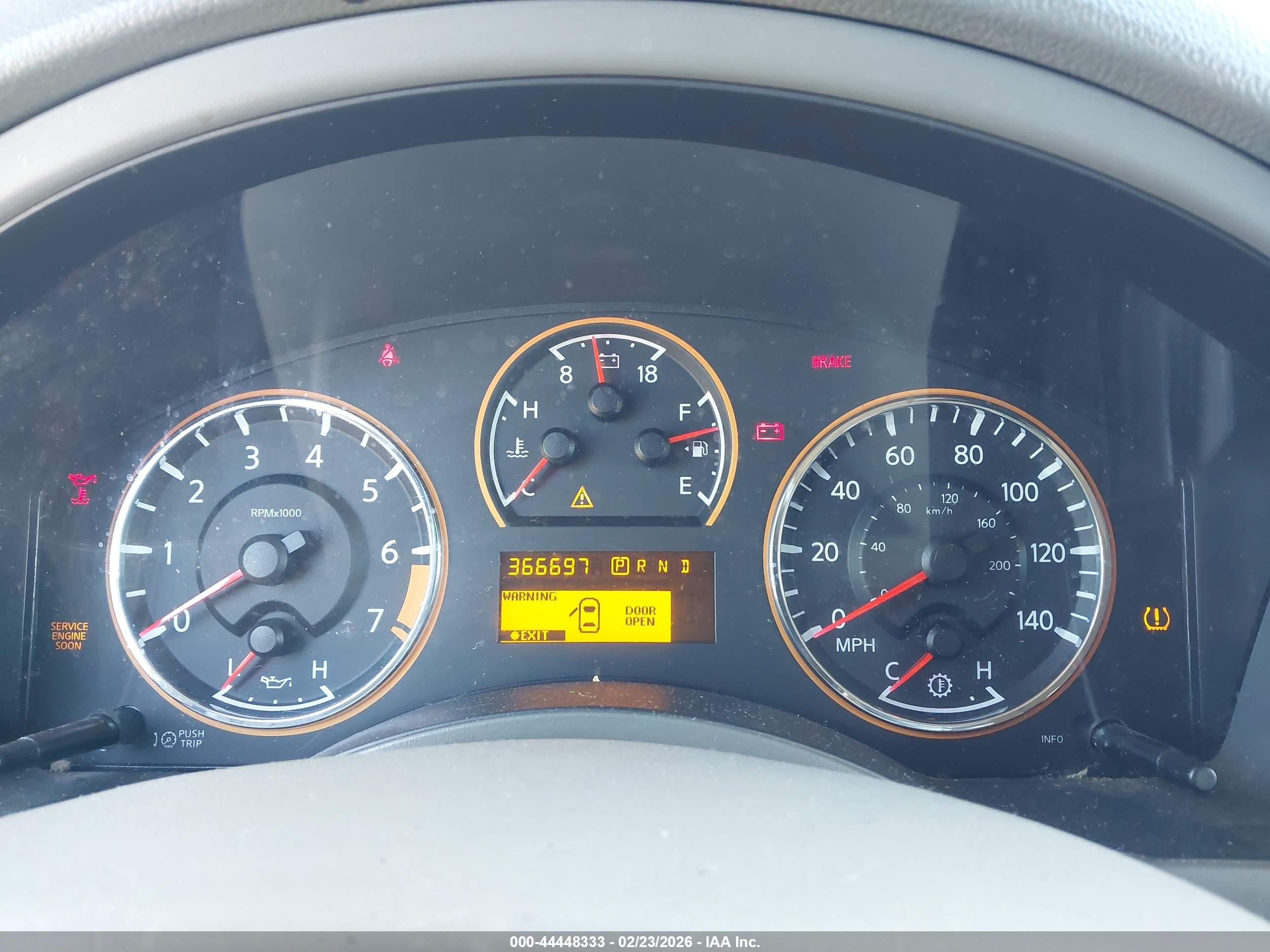 NISSAN ARMADA image 7