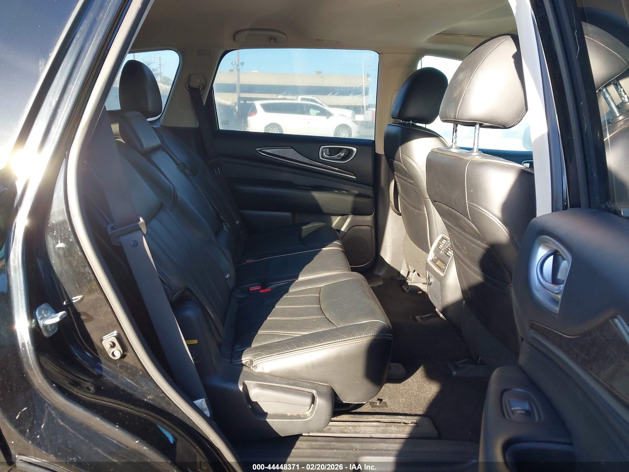 INFINITI QX60 image 8