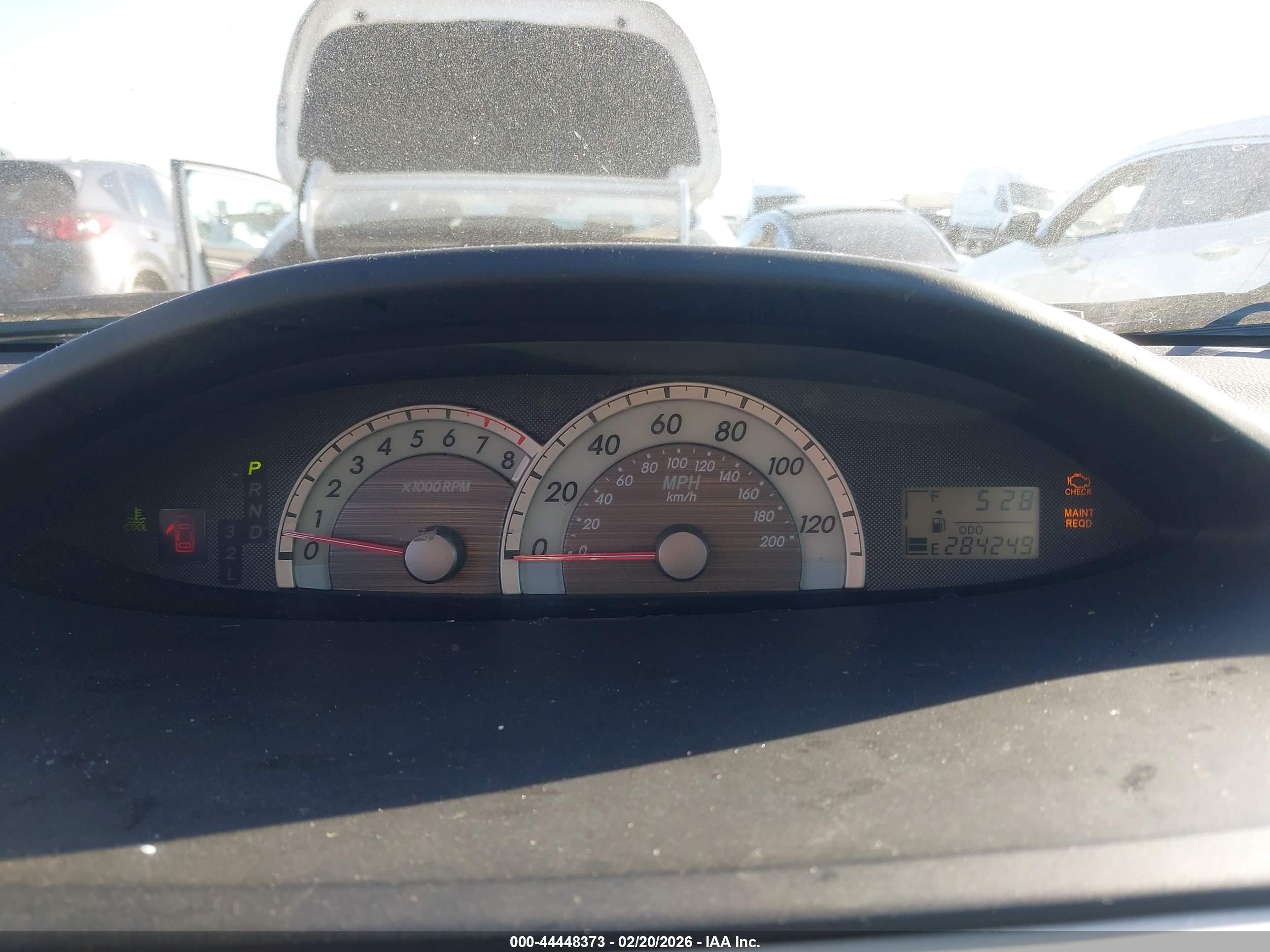 TOYOTA YARIS image 7