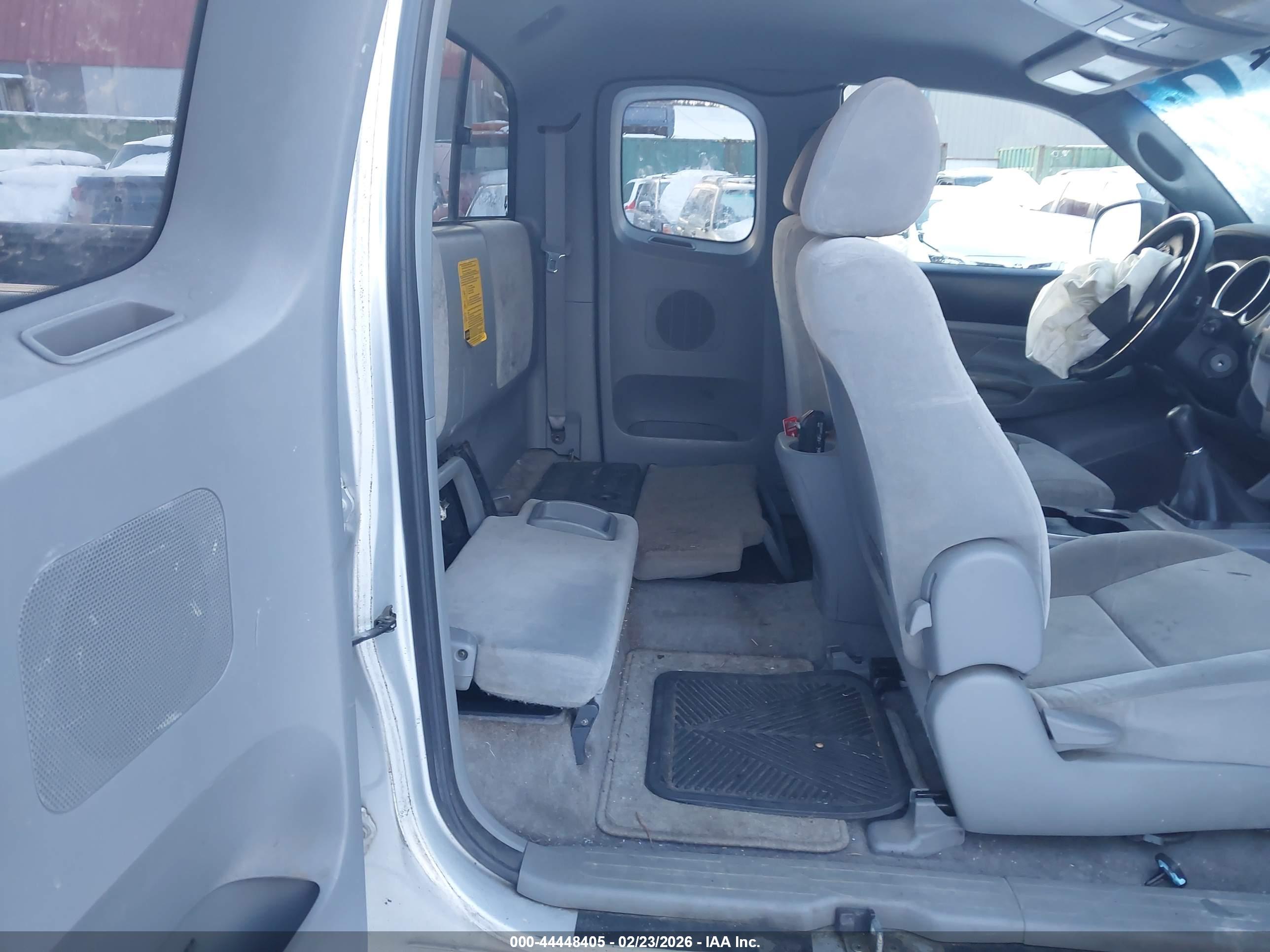 TOYOTA TACOMA image 8