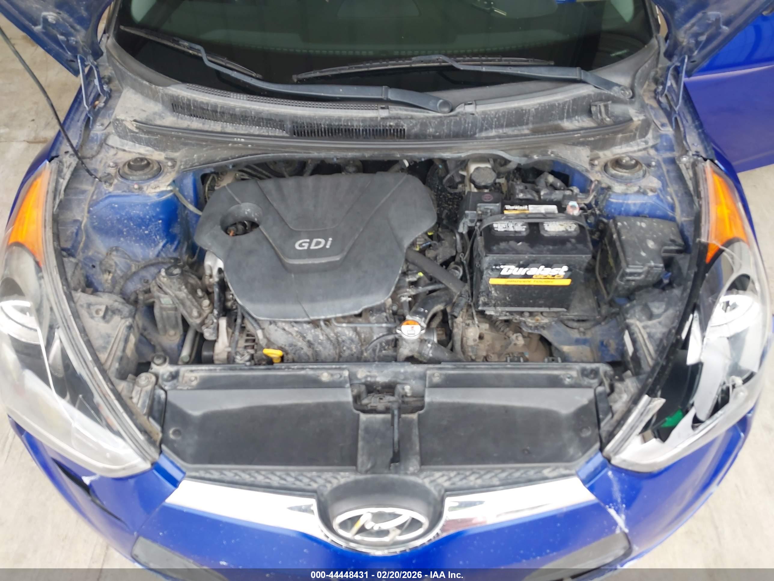 HYUNDAI VELOSTER image 10
