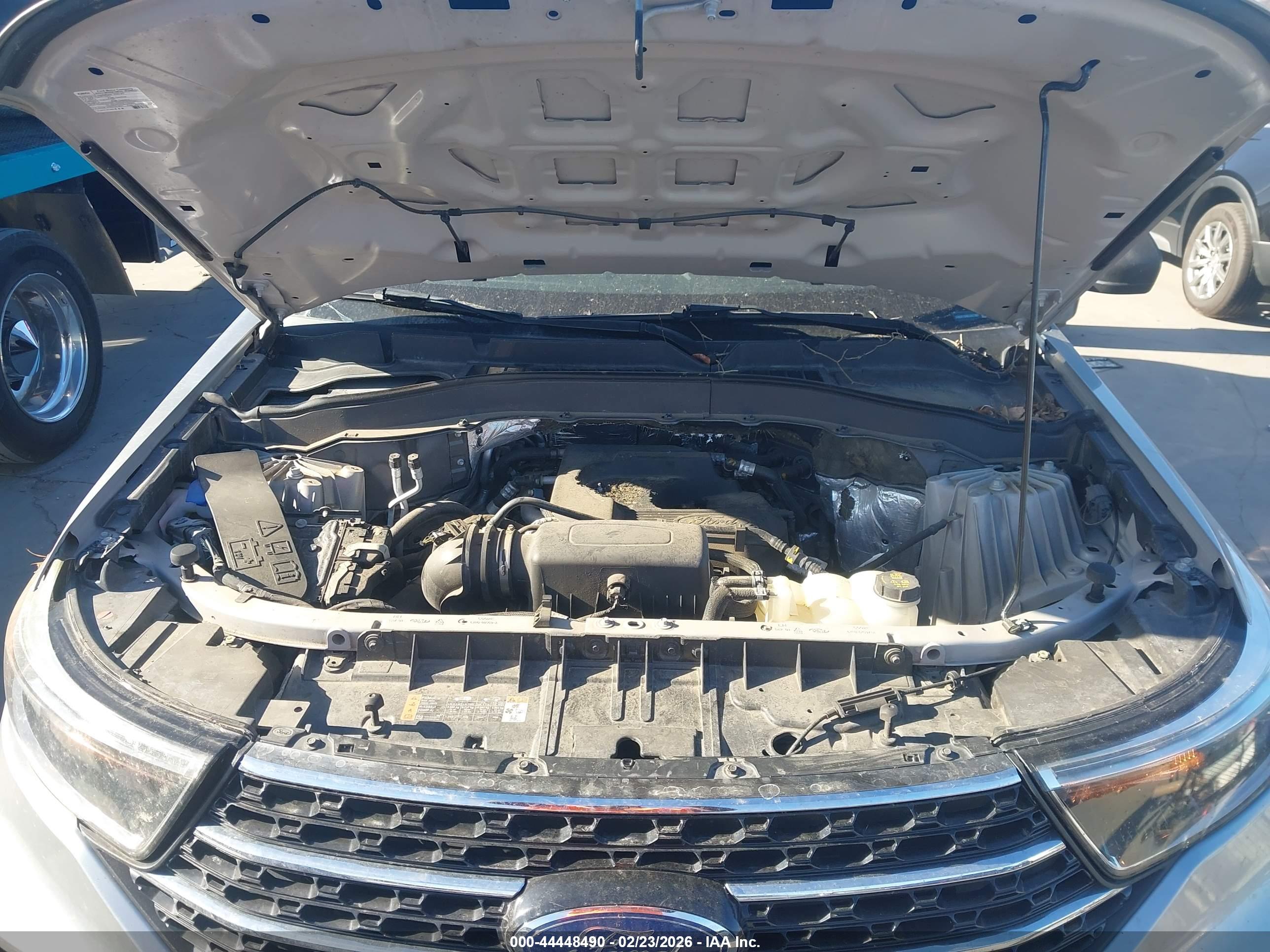 FORD EXPLORER image 10