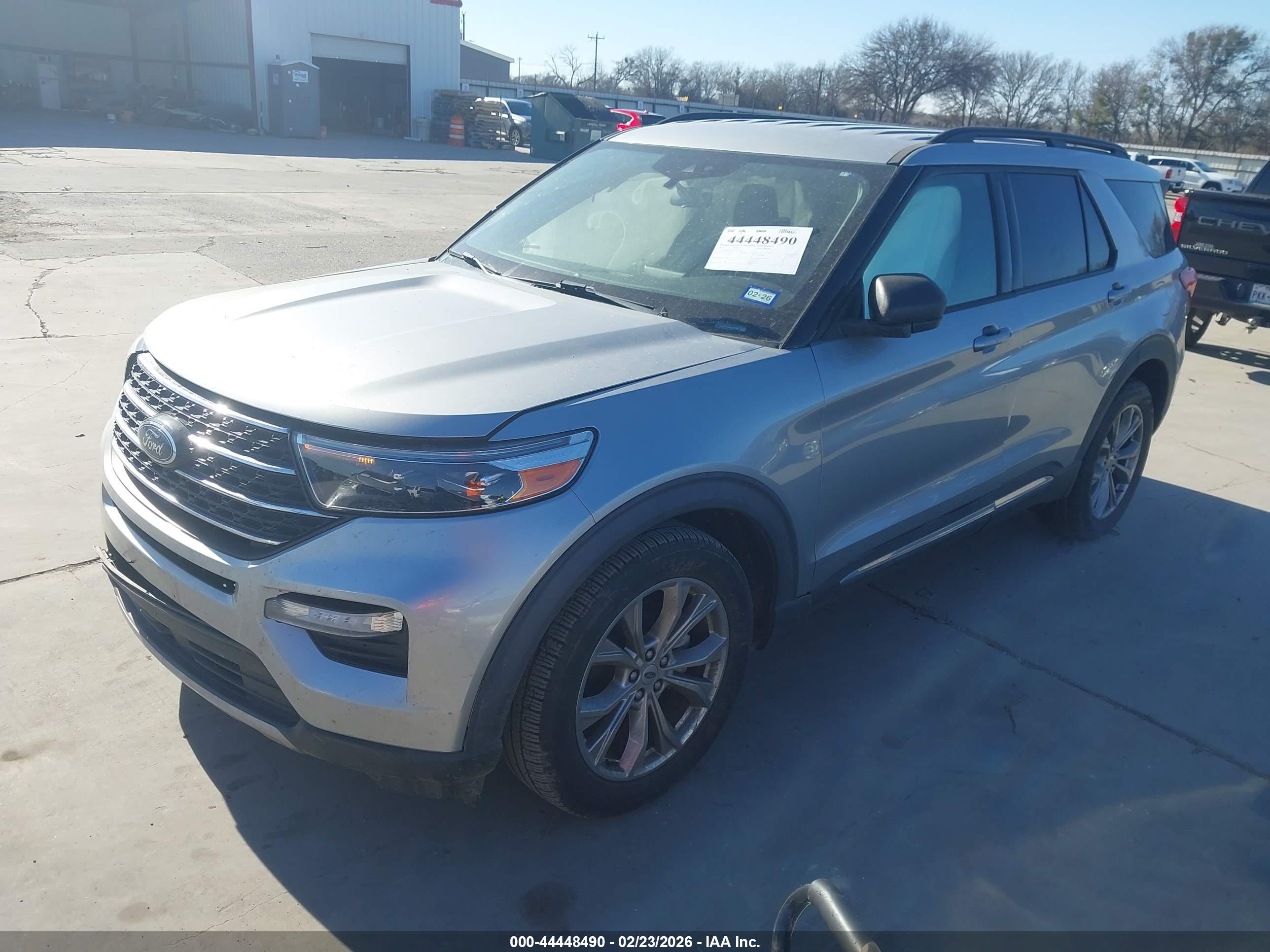 FORD EXPLORER image 2