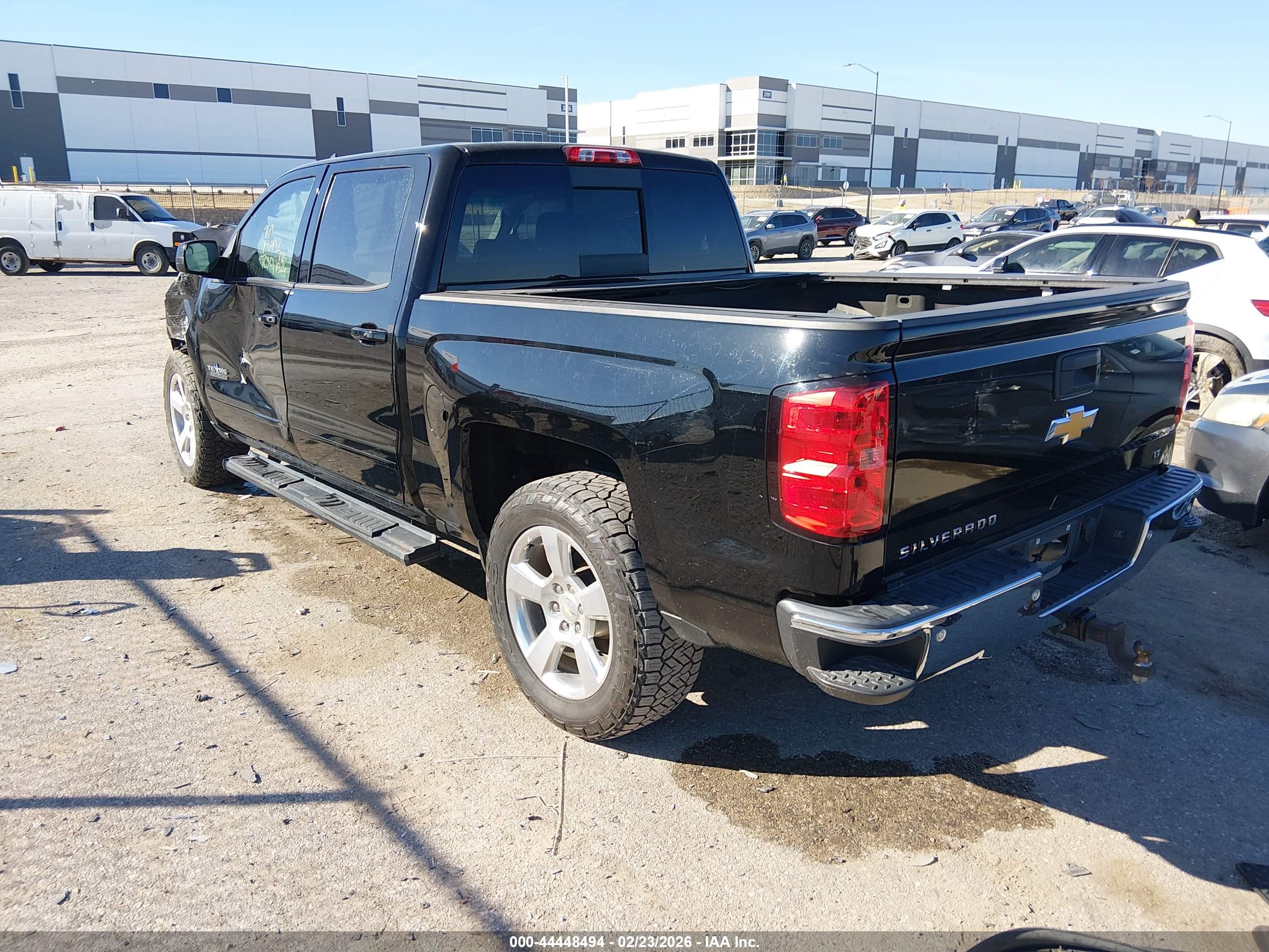 CHEVROLET SILVERADO image 3