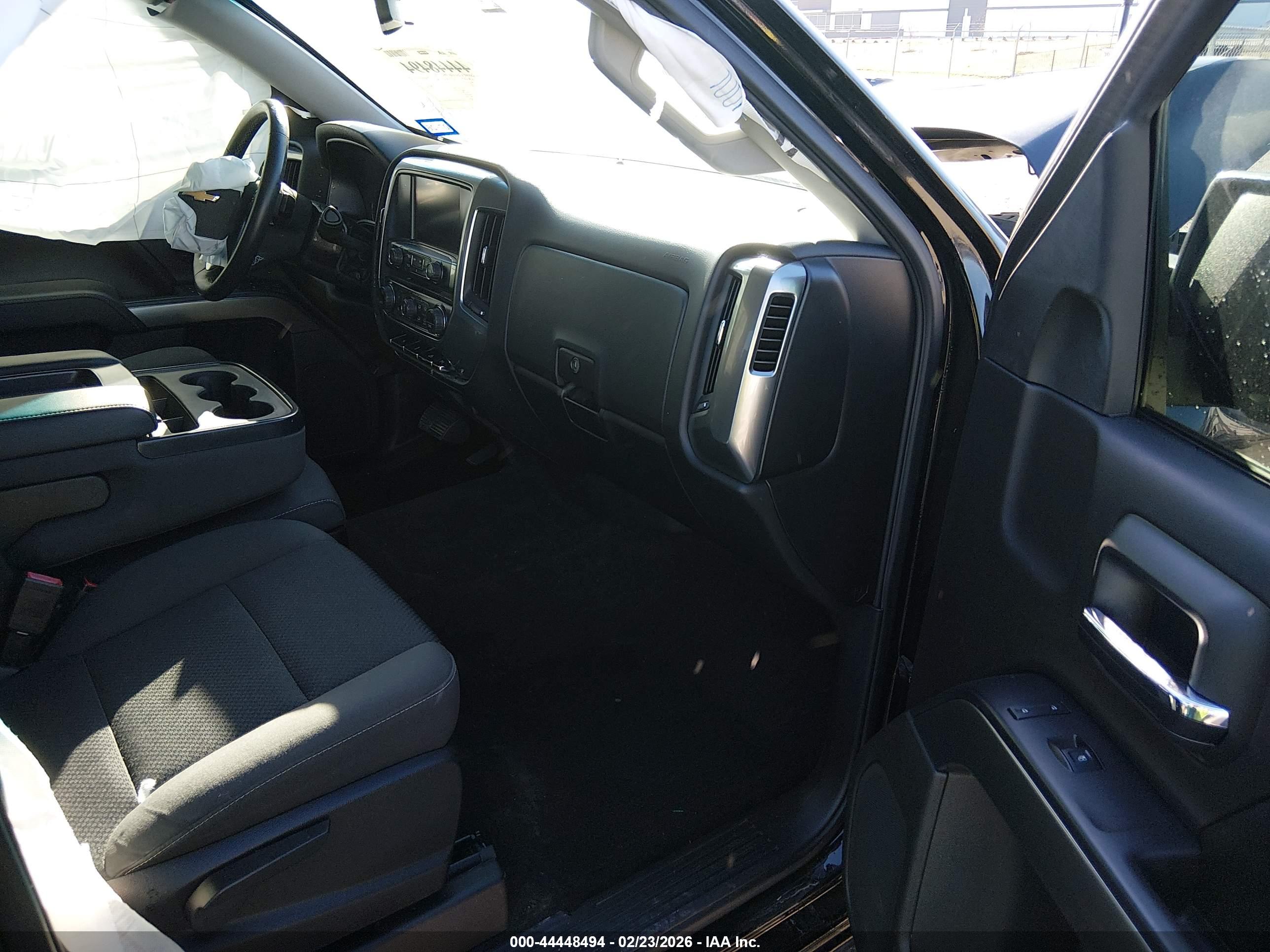 CHEVROLET SILVERADO image 5