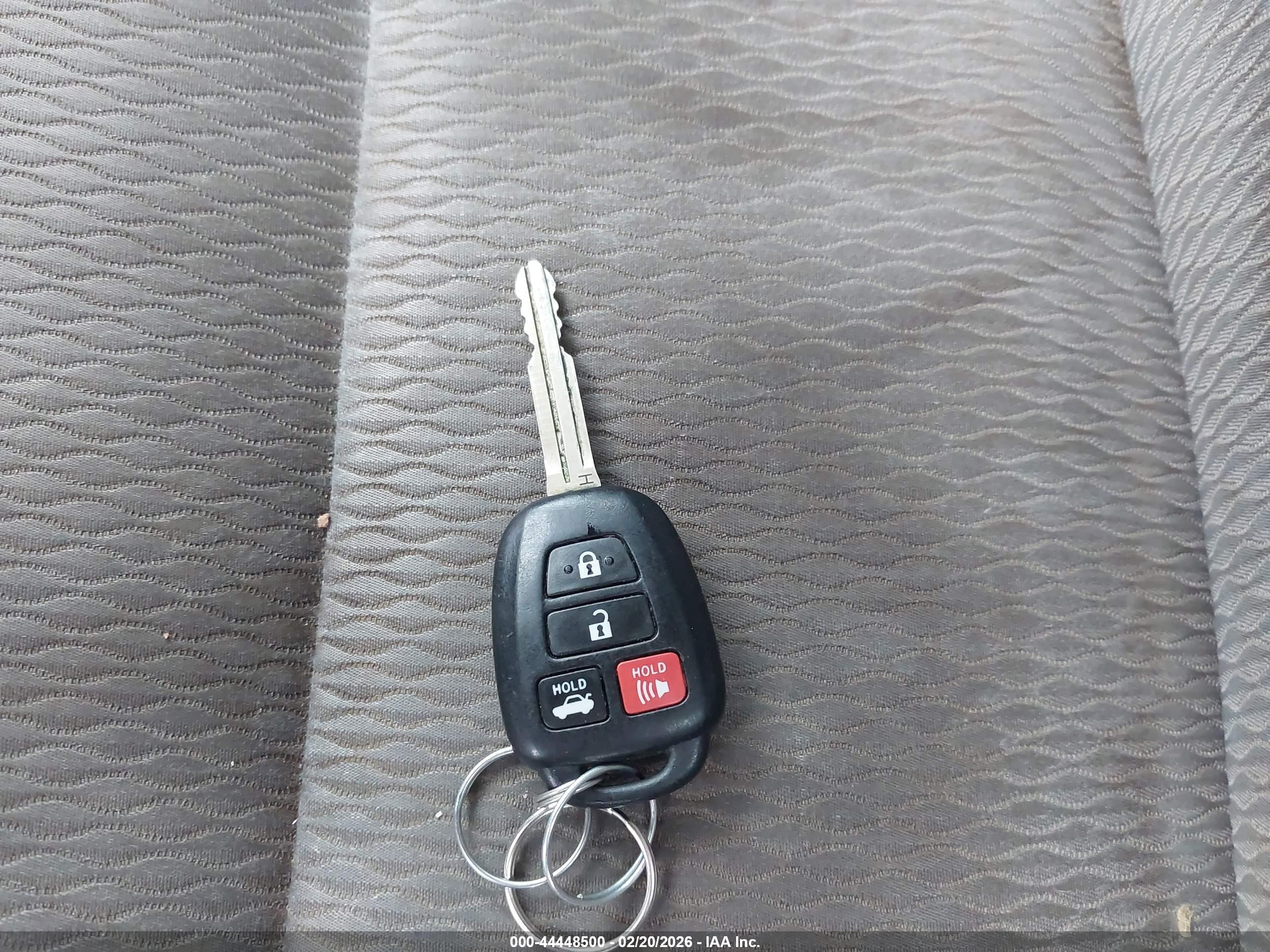 TOYOTA COROLLA image 11