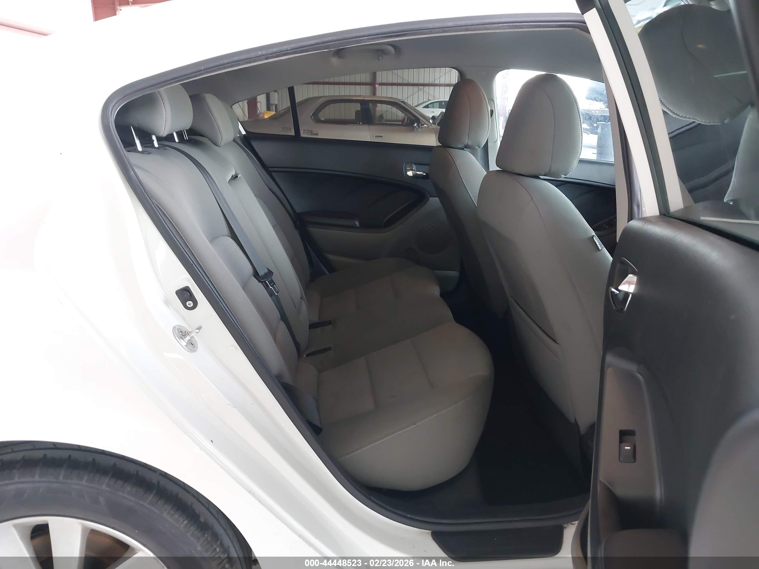 KIA FORTE image 8