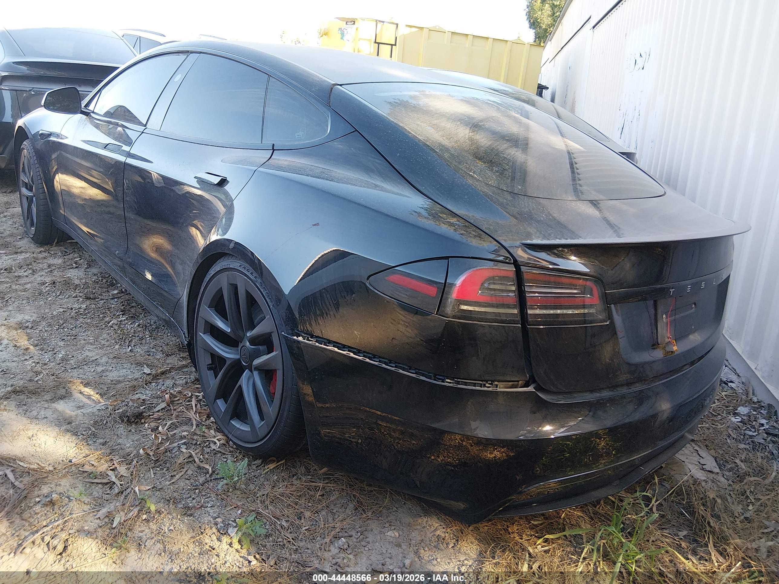 TESLA MODEL image 3