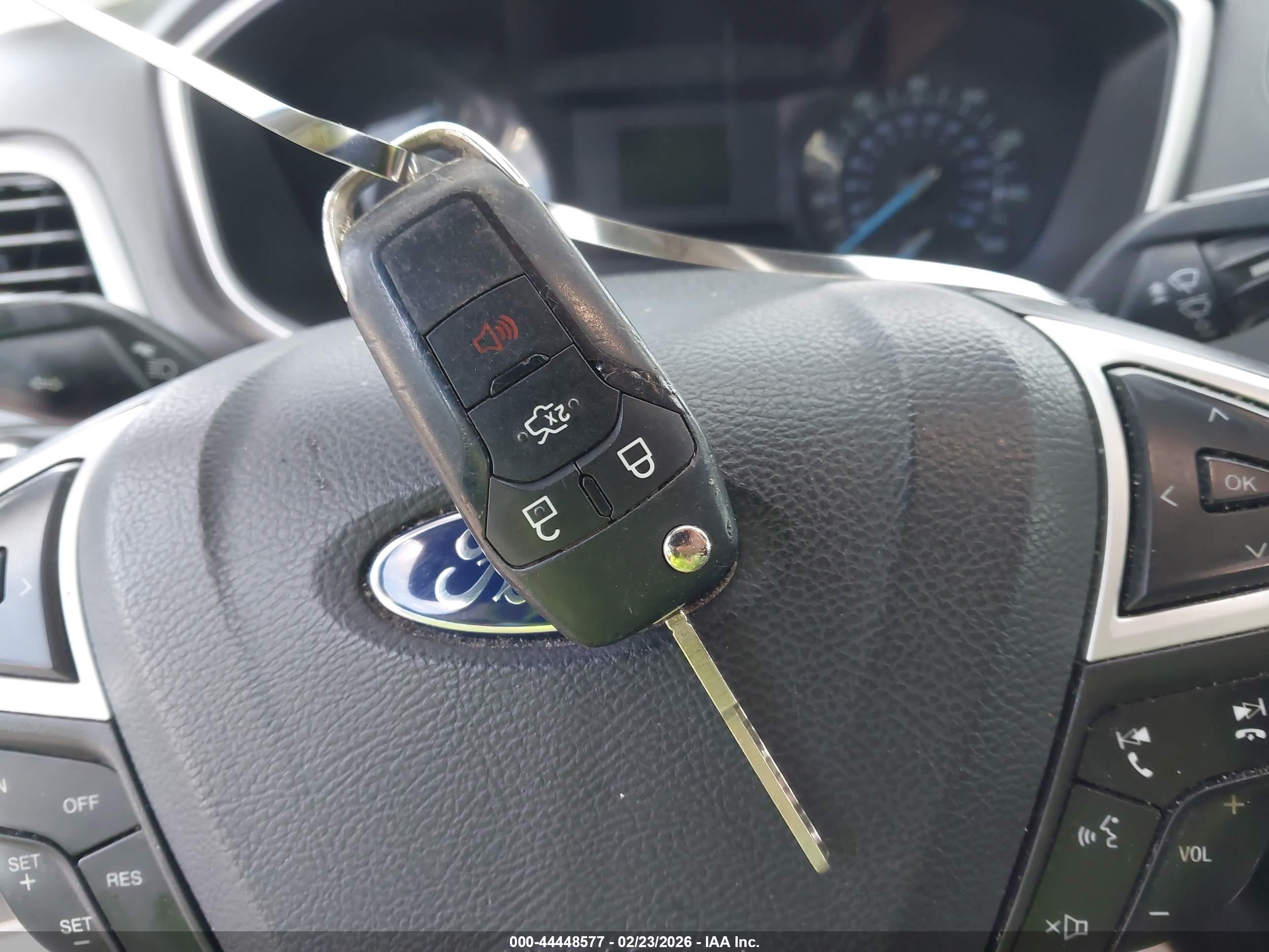 FORD FUSION image 11