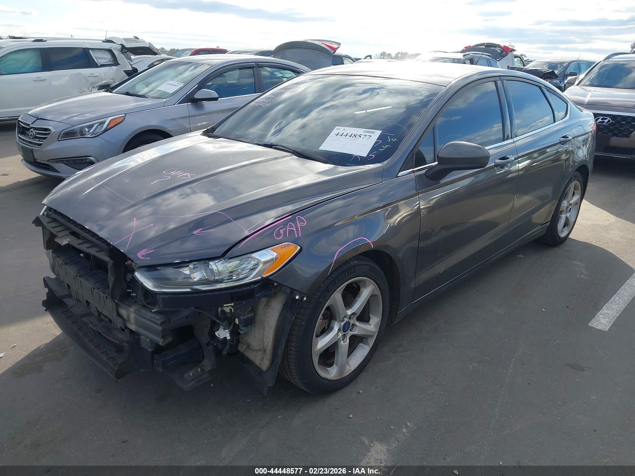 FORD FUSION image 2