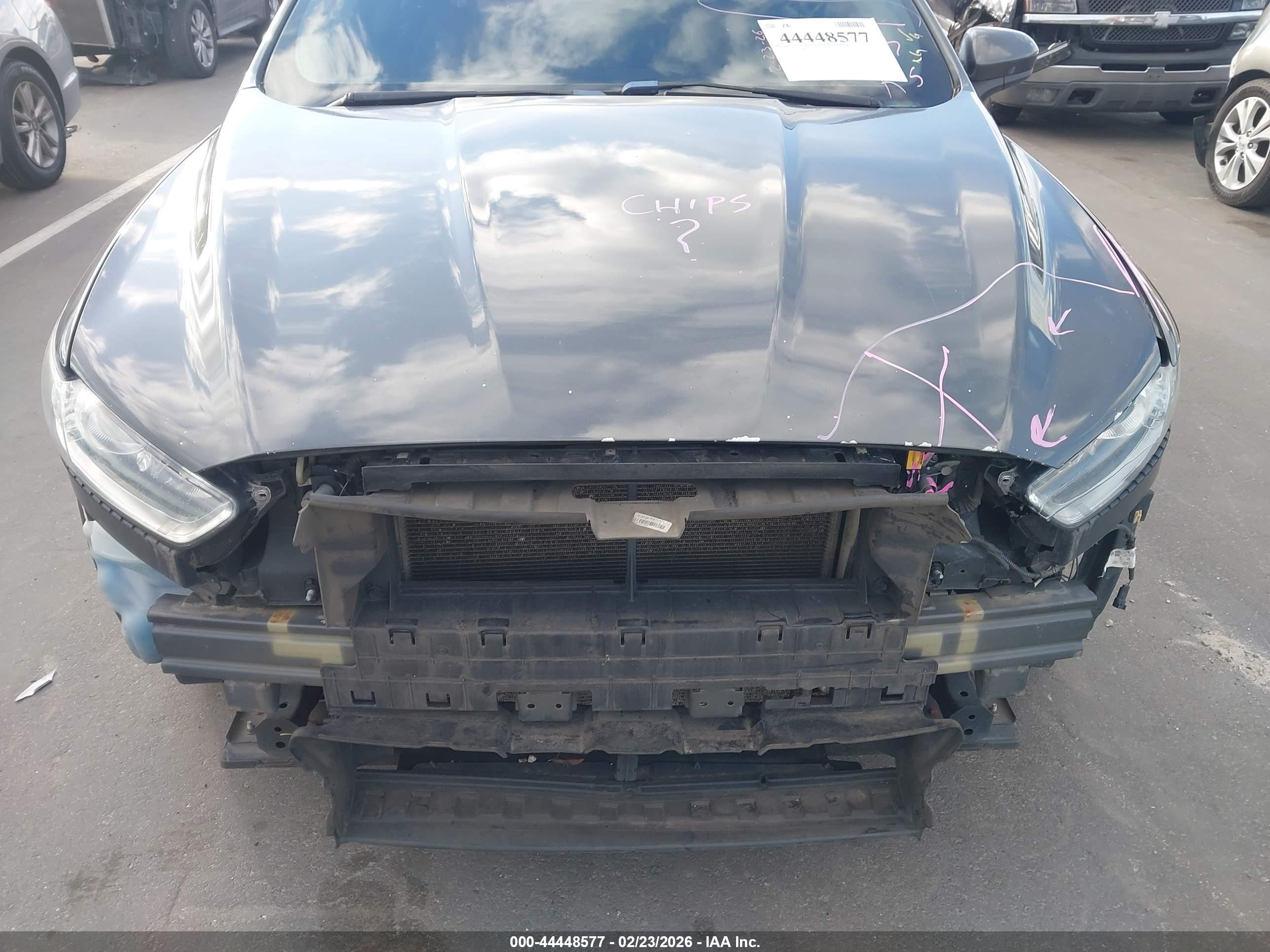 FORD FUSION image 6