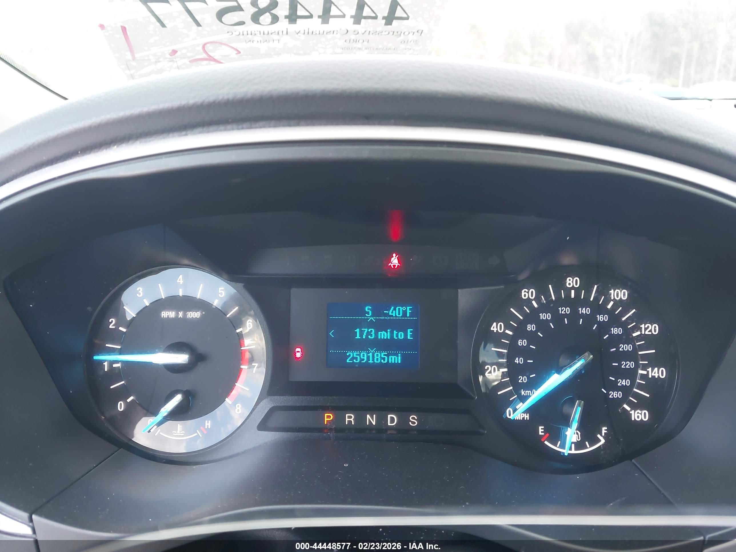 FORD FUSION image 7