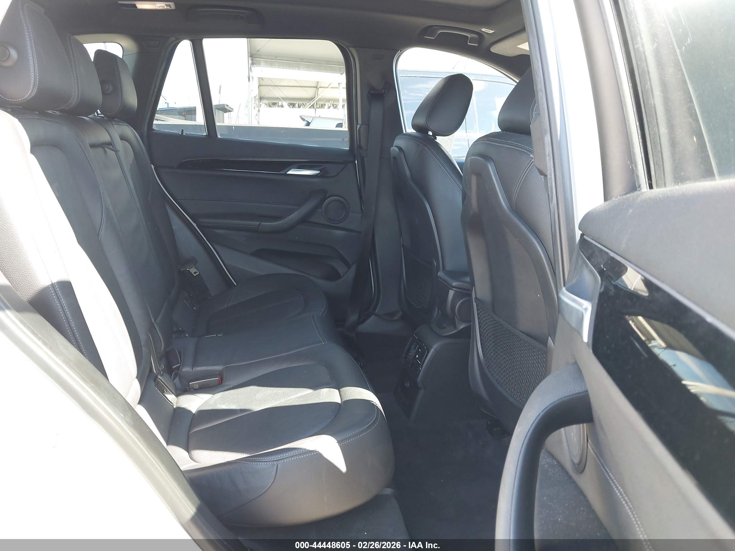 BMW X1 image 8