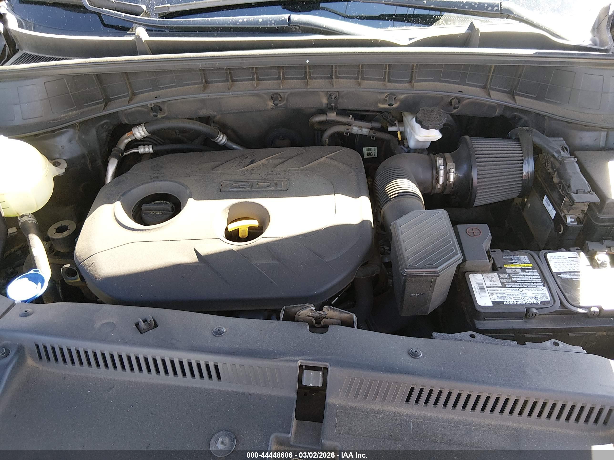 HYUNDAI TUCSON image 10
