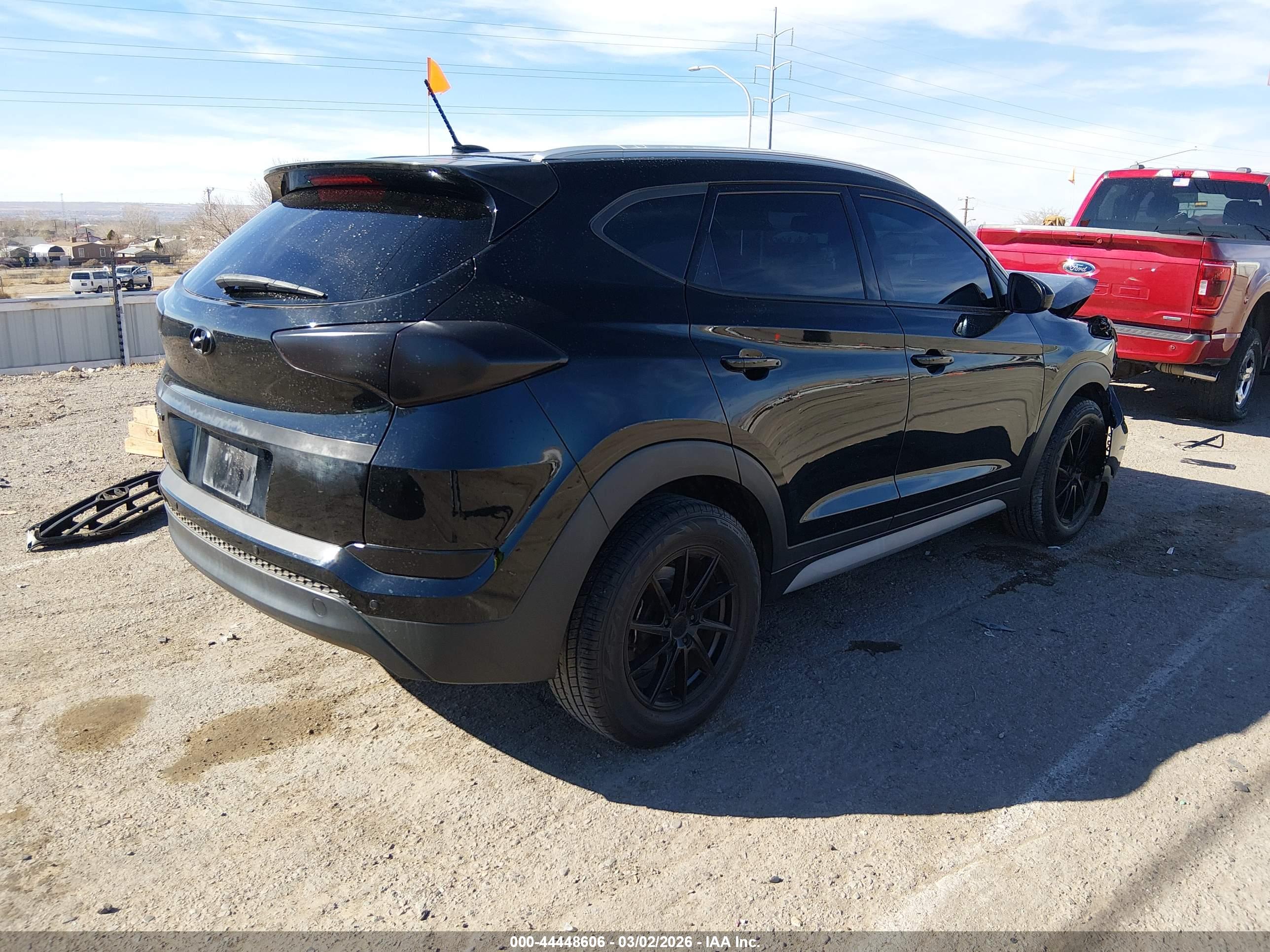 HYUNDAI TUCSON image 4