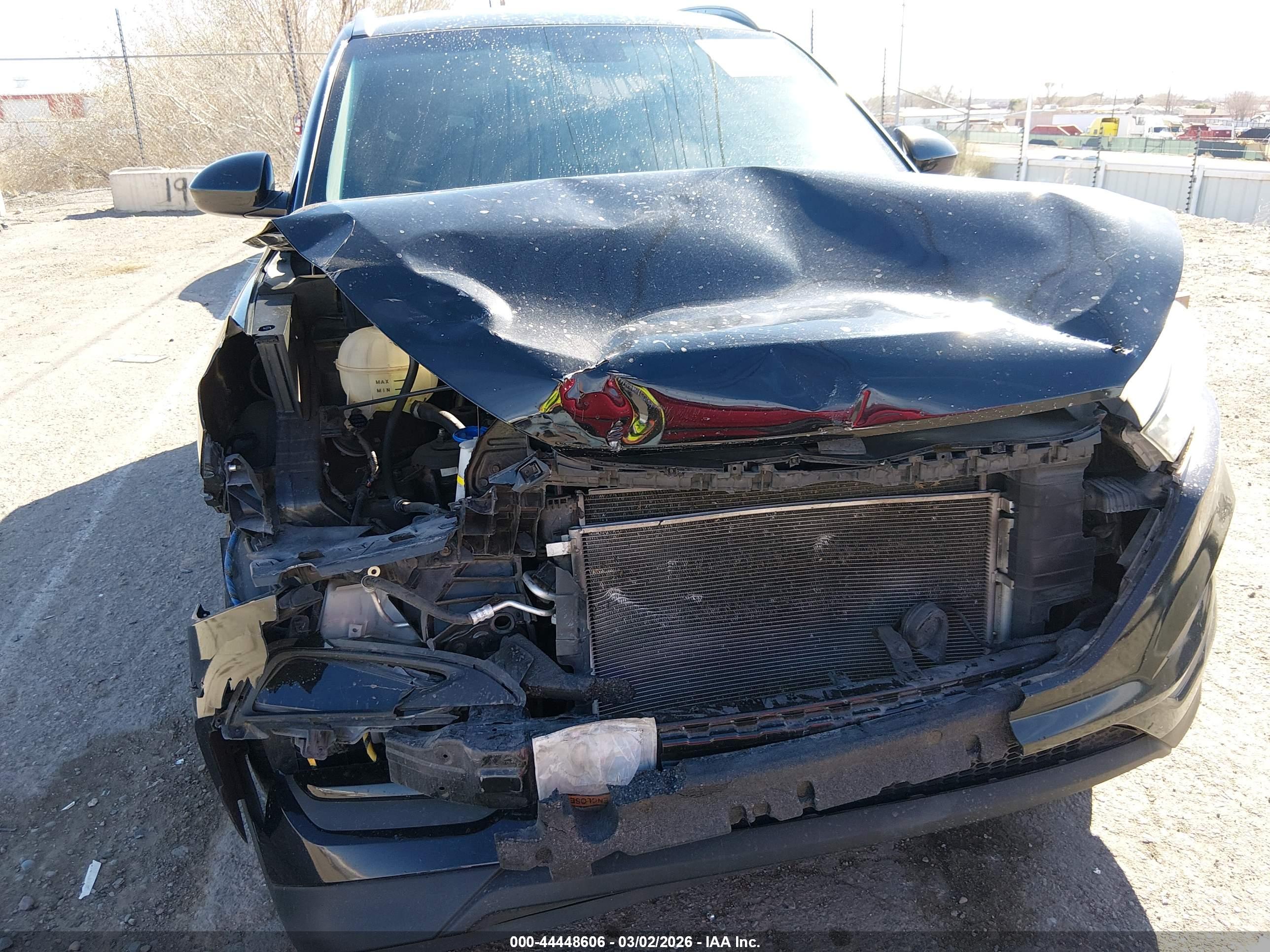 HYUNDAI TUCSON image 6