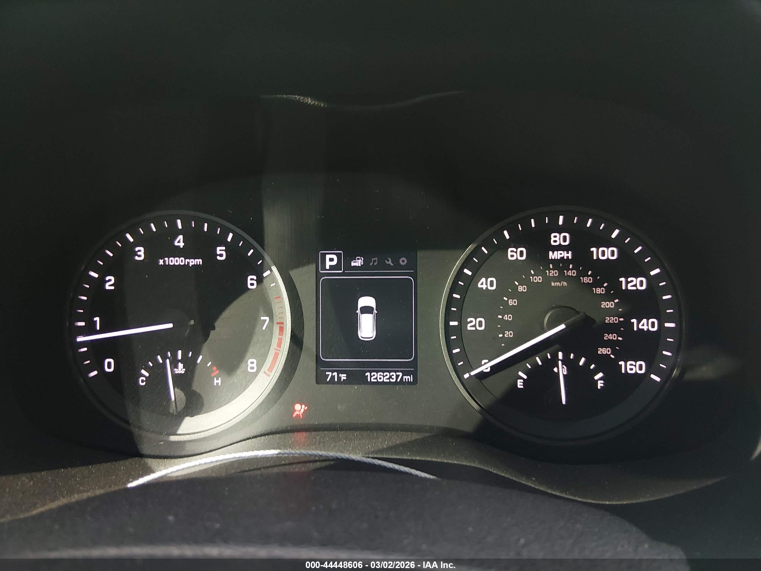 HYUNDAI TUCSON image 7