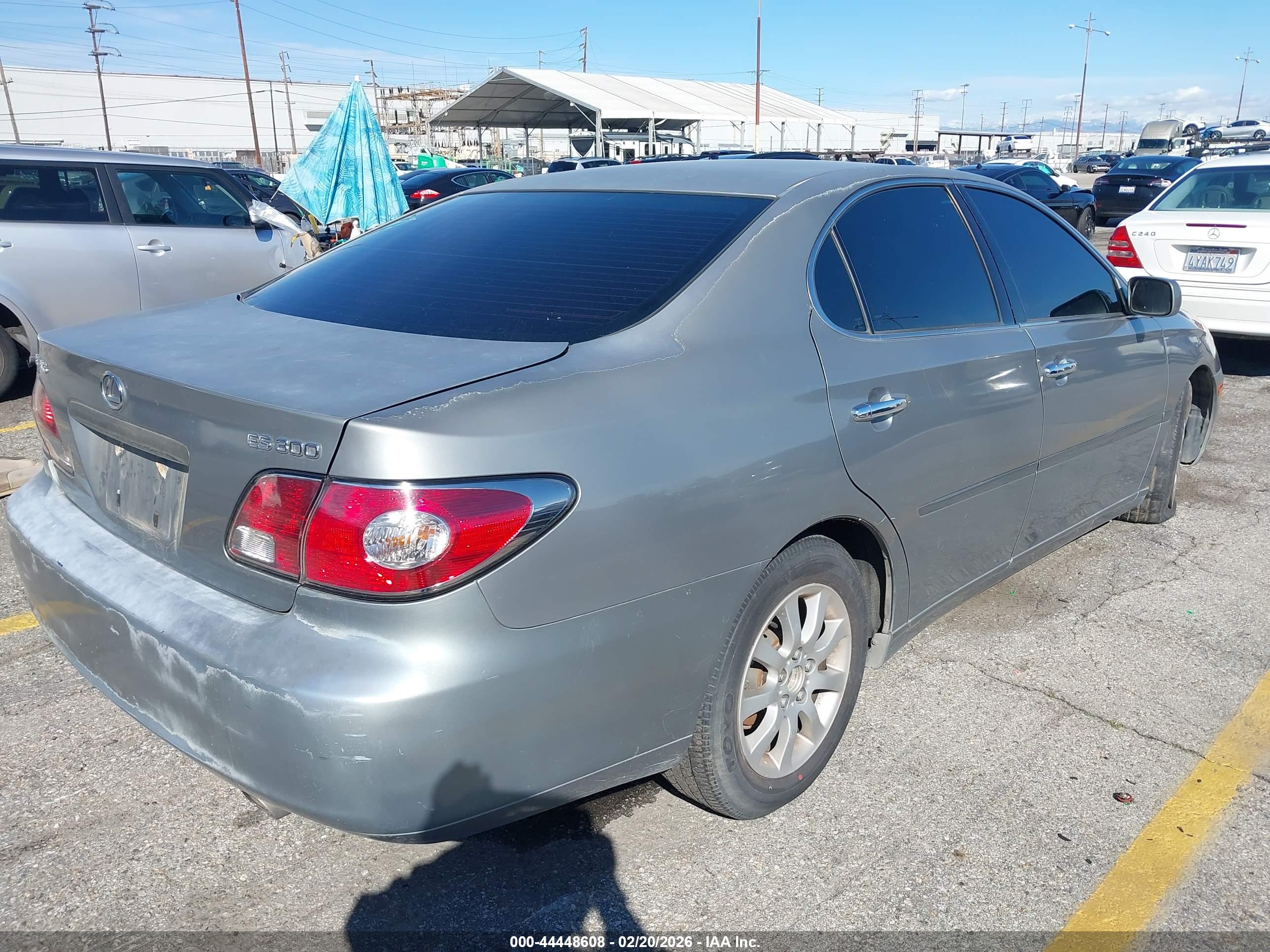 LEXUS ES image 4