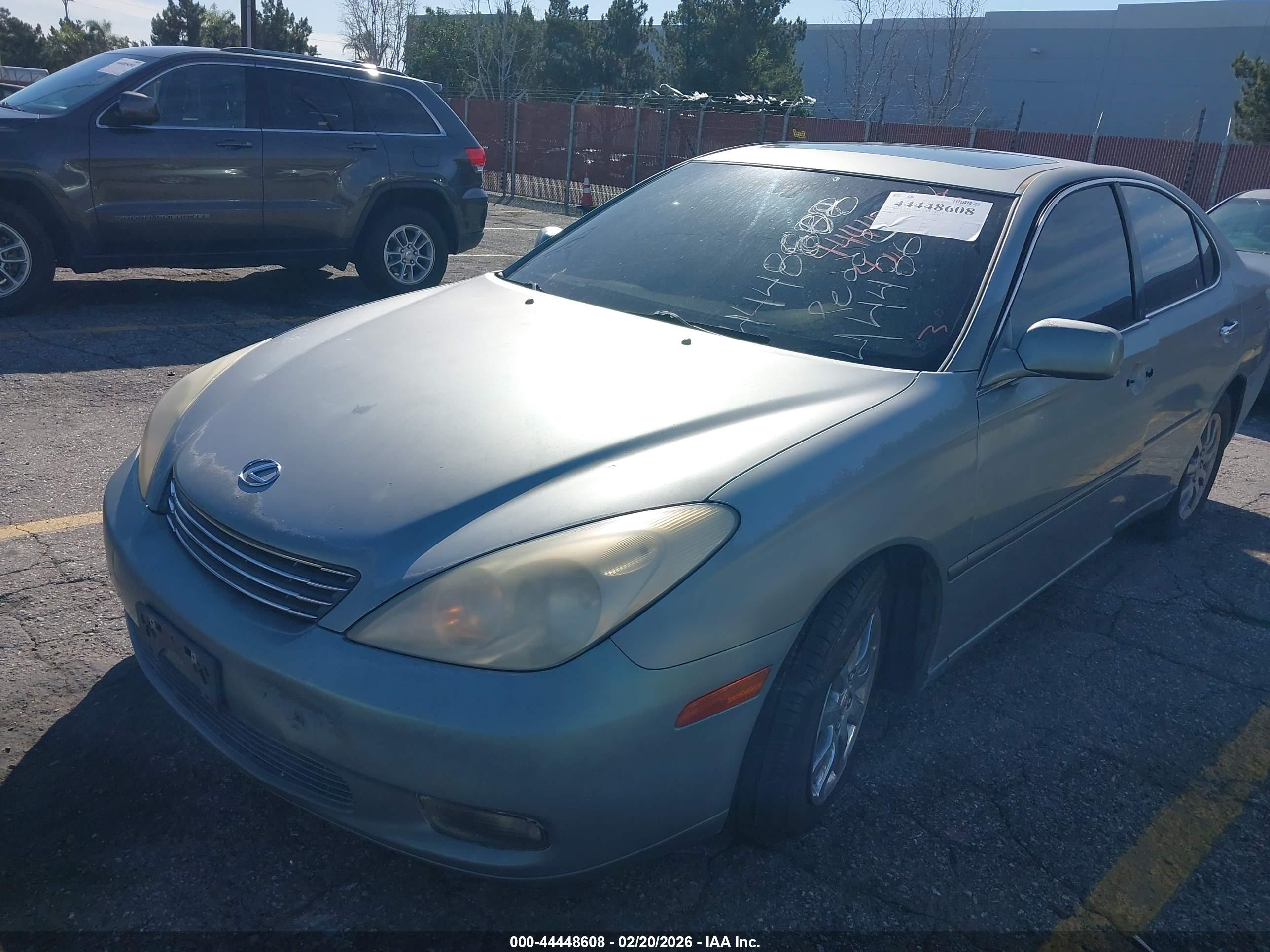 LEXUS ES image 6