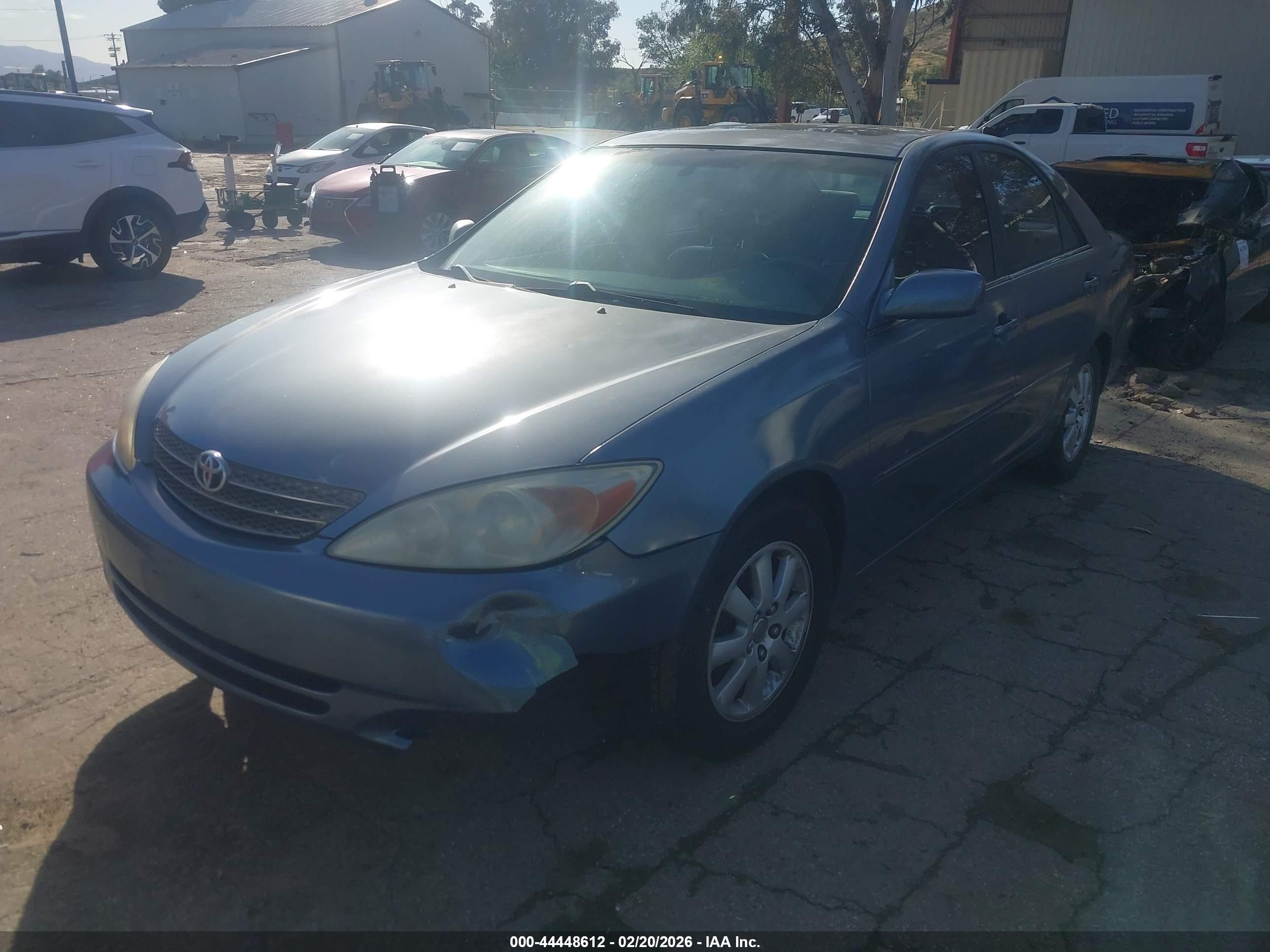 TOYOTA CAMRY image 2
