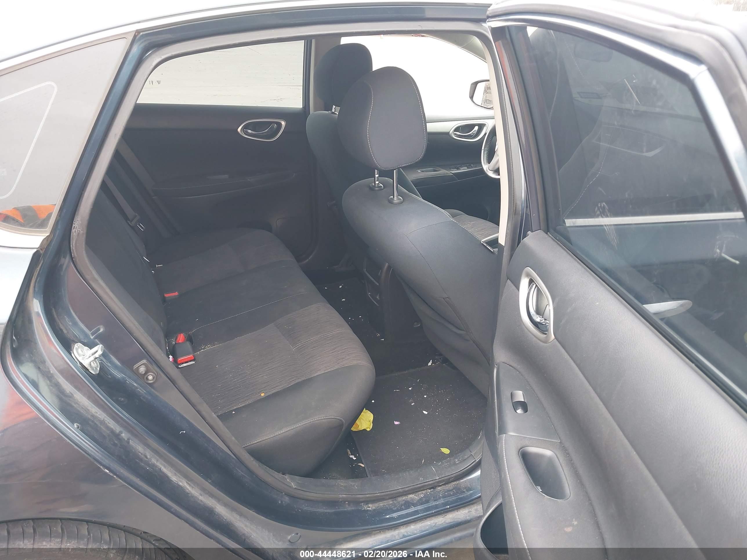 NISSAN SENTRA image 8