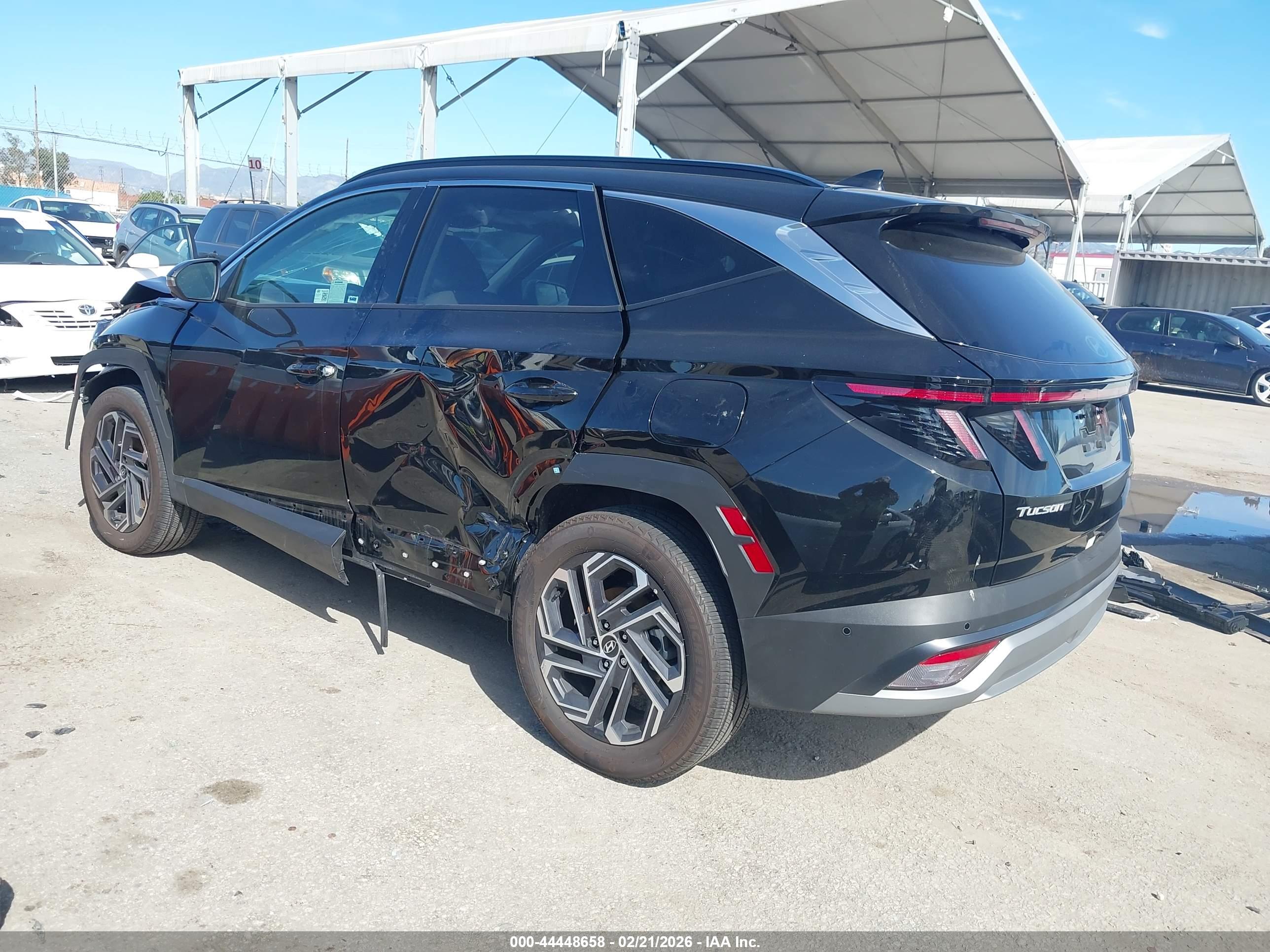 HYUNDAI TUCSON image 3