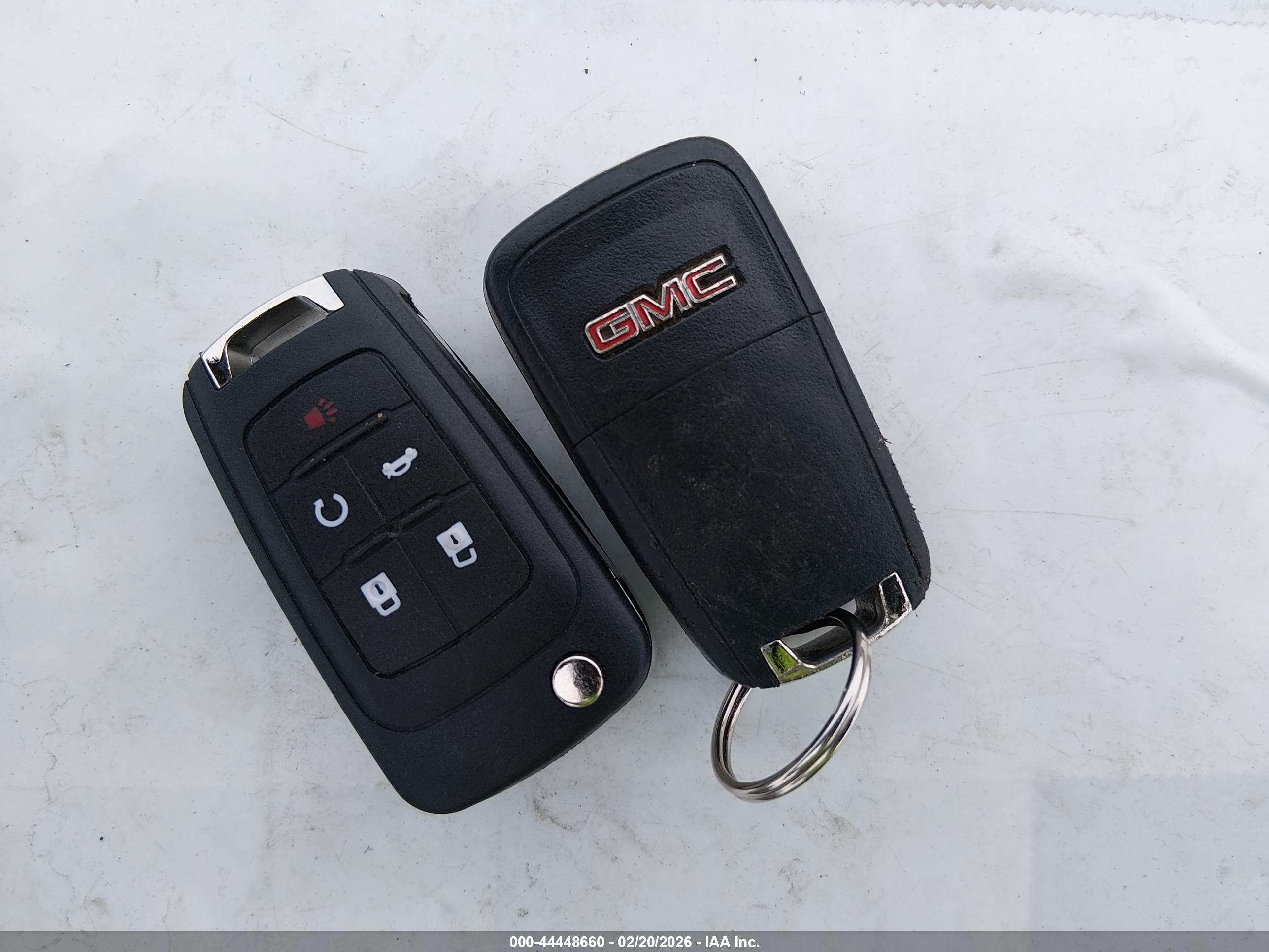 GMC TERRAIN image 11