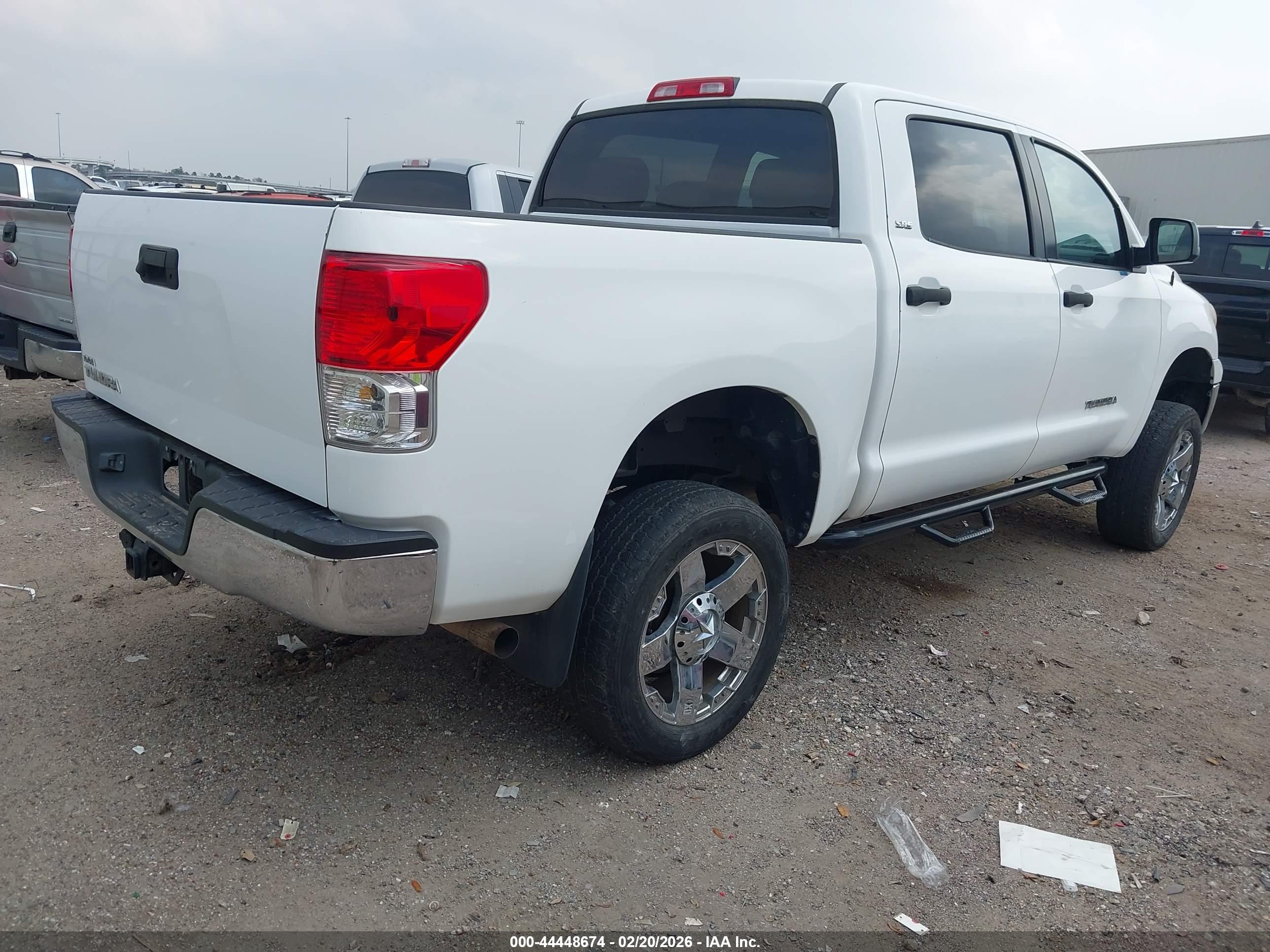 TOYOTA TUNDRA image 4