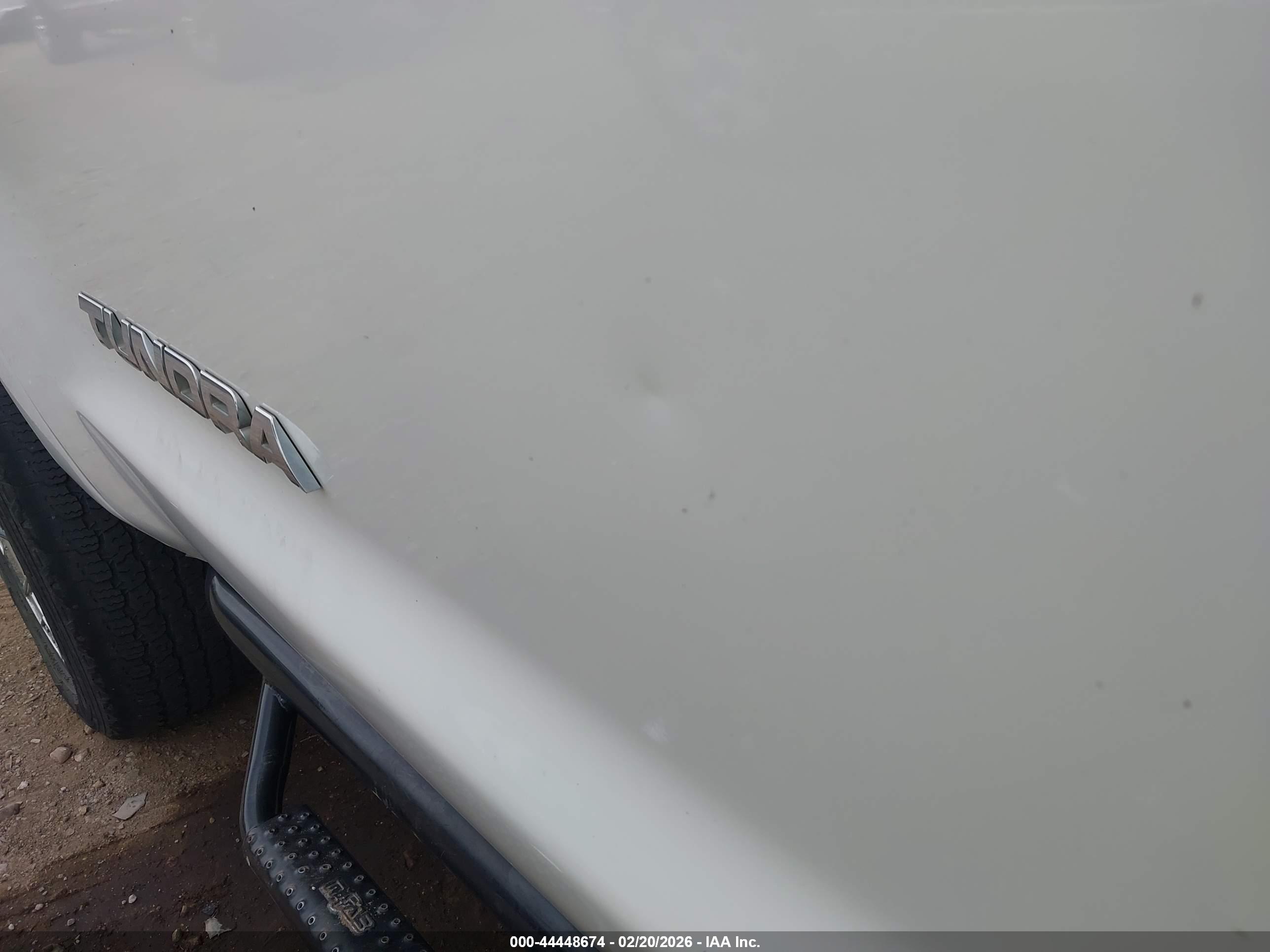 TOYOTA TUNDRA image 6
