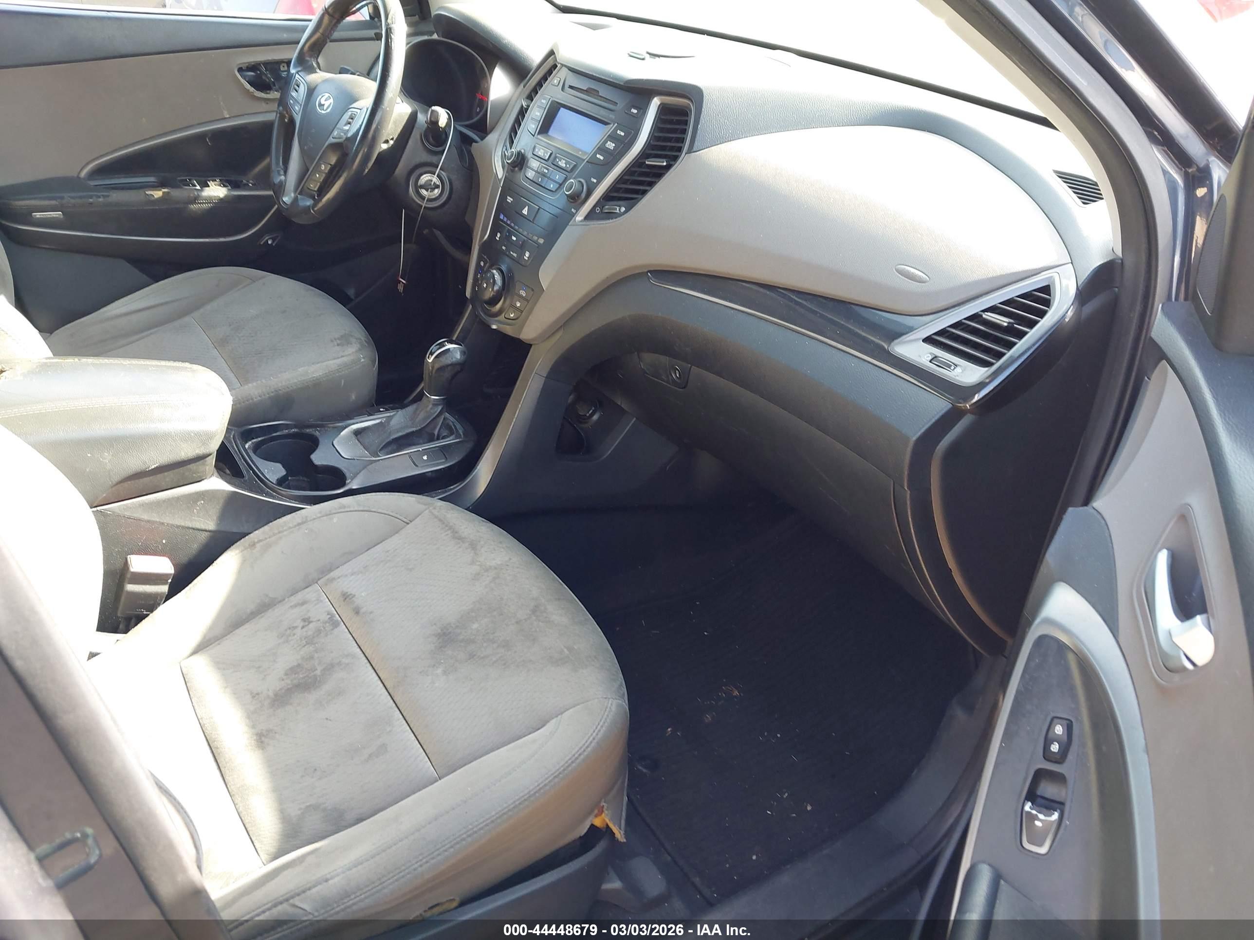 HYUNDAI SANTA image 5