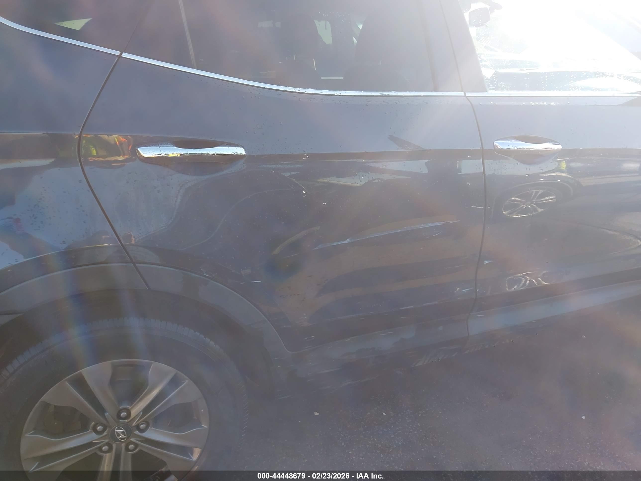 HYUNDAI SANTA image 6