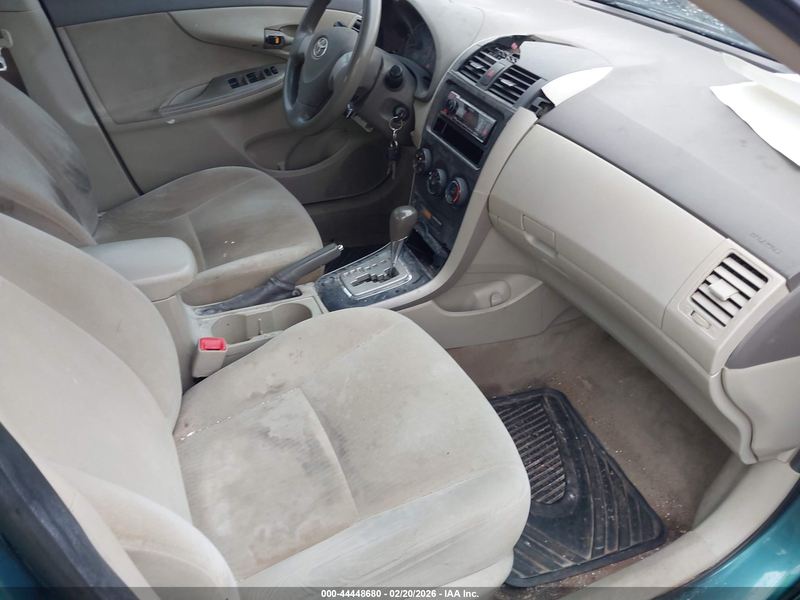 TOYOTA COROLLA image 5