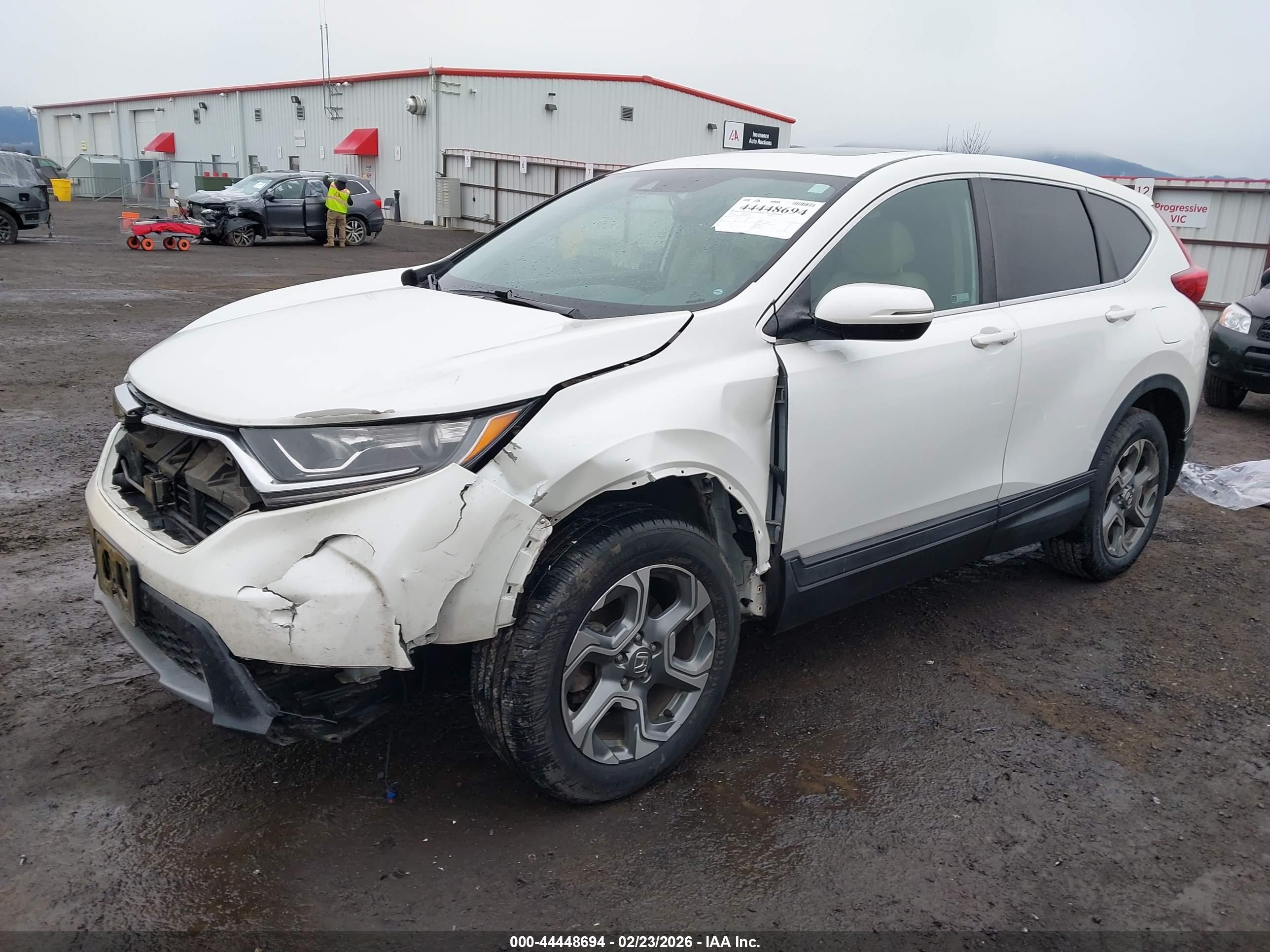 HONDA CR-V image 2