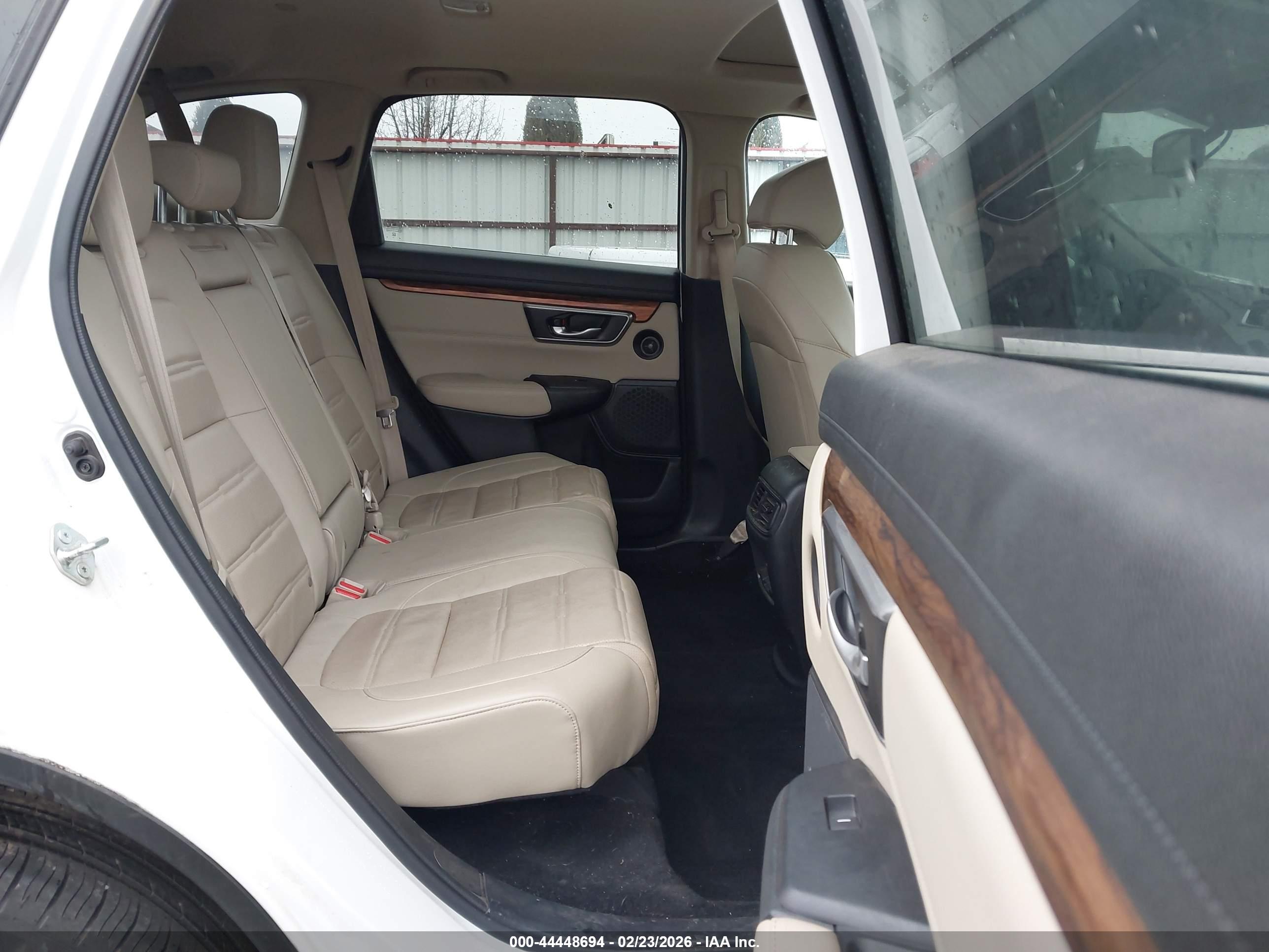 HONDA CR-V image 8