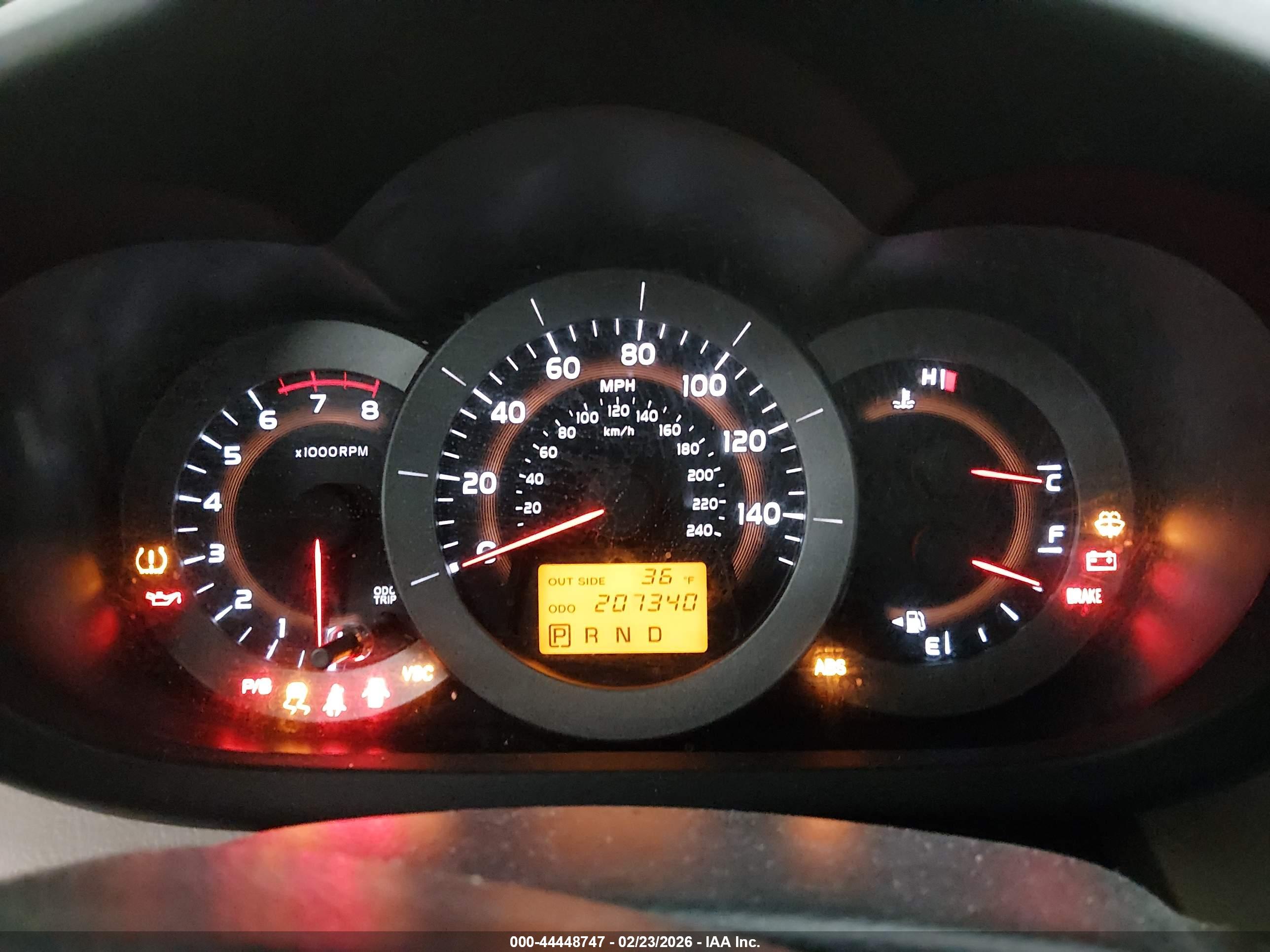 TOYOTA RAV4 image 7