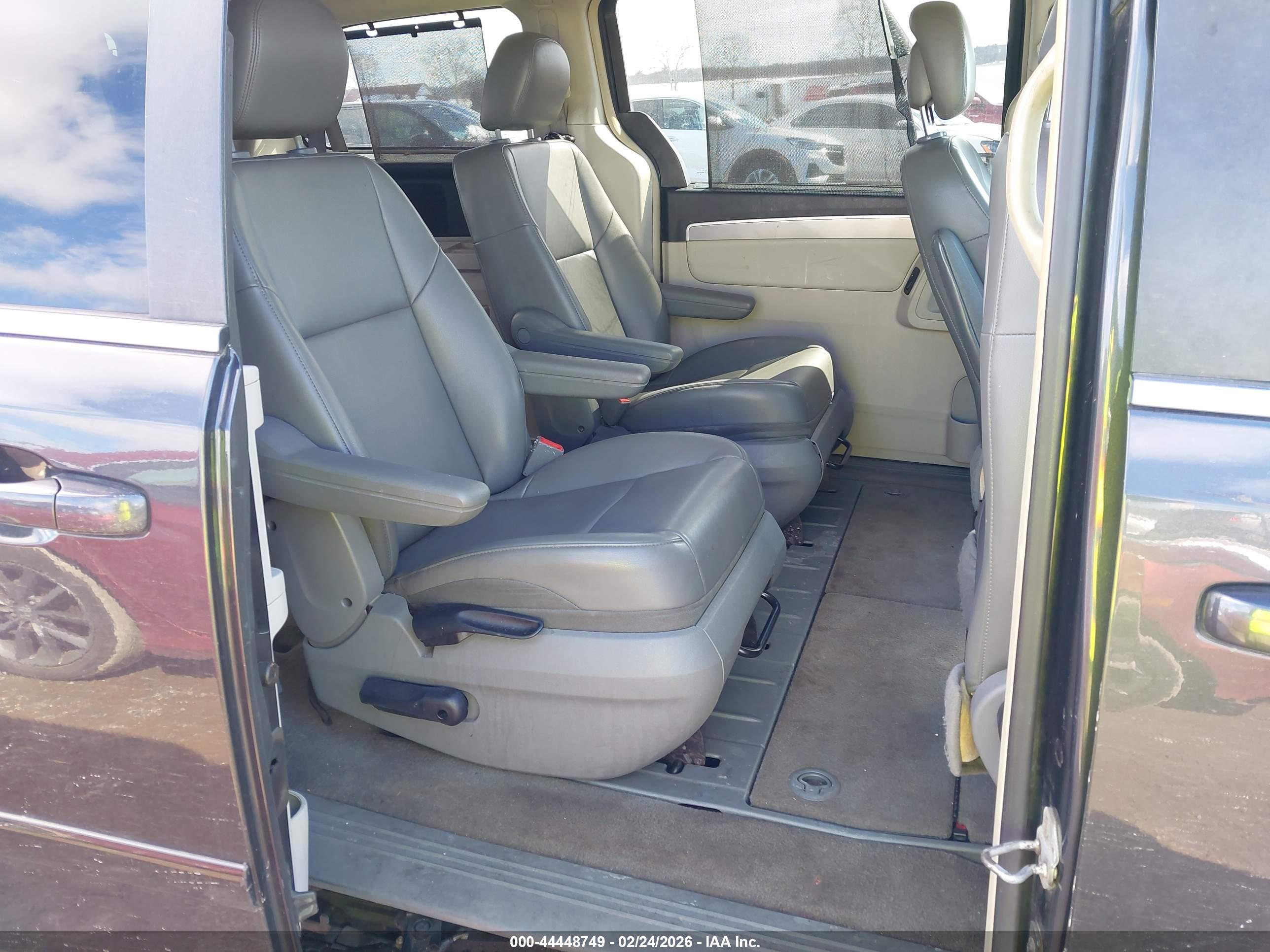 VOLKSWAGEN ROUTAN image 8