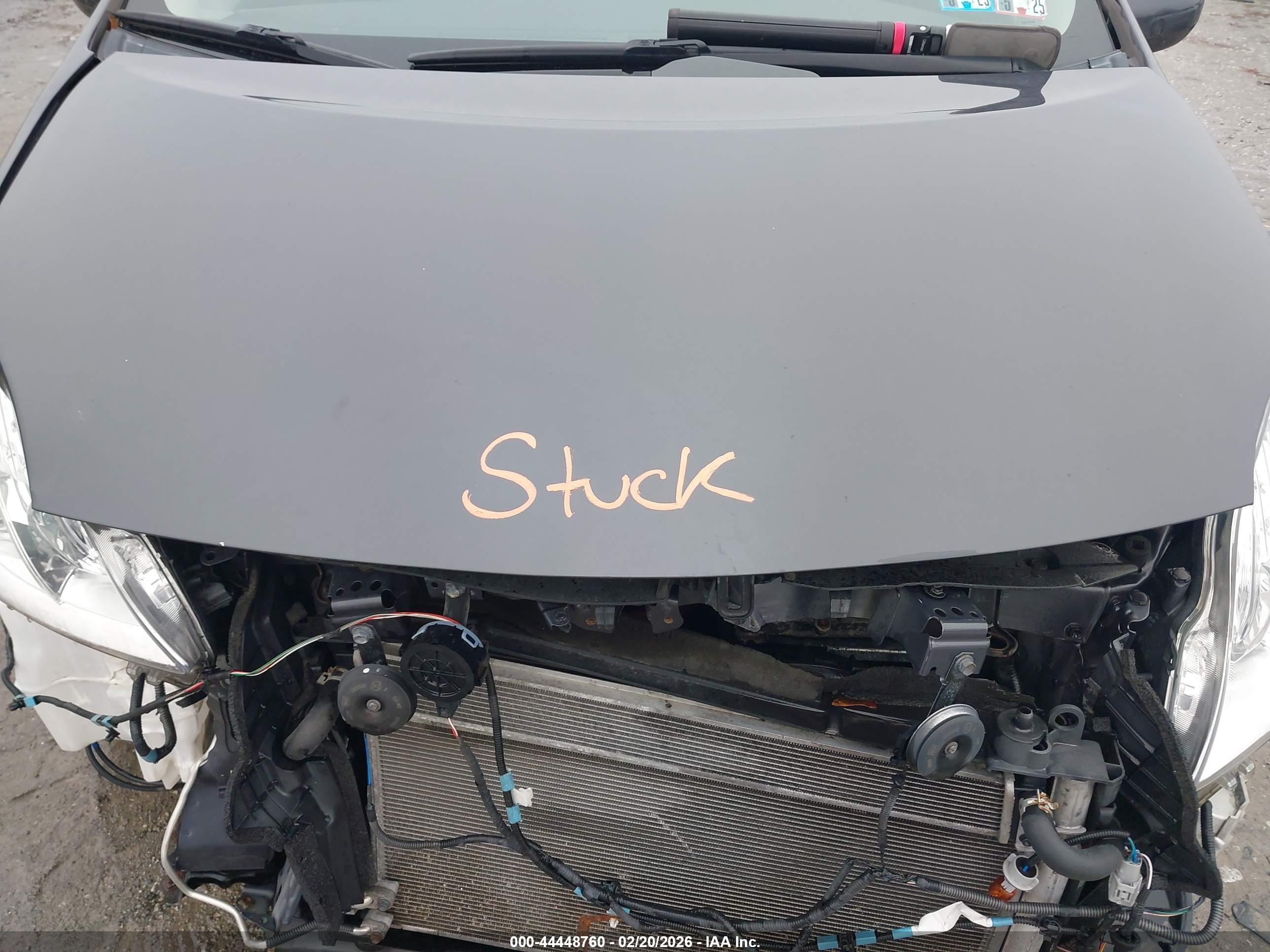 TOYOTA PRIUS image 10