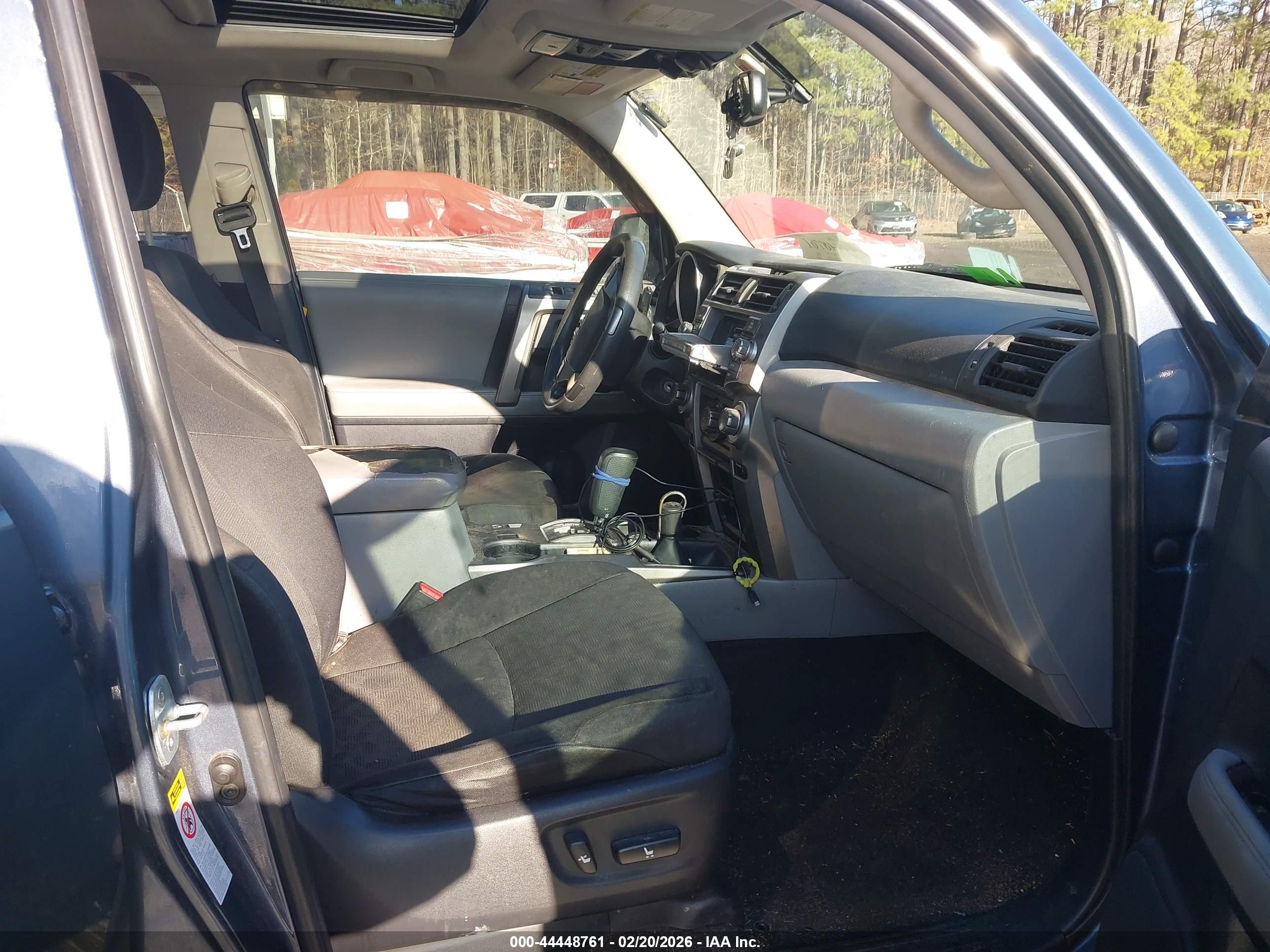 TOYOTA 4RUNNER image 5