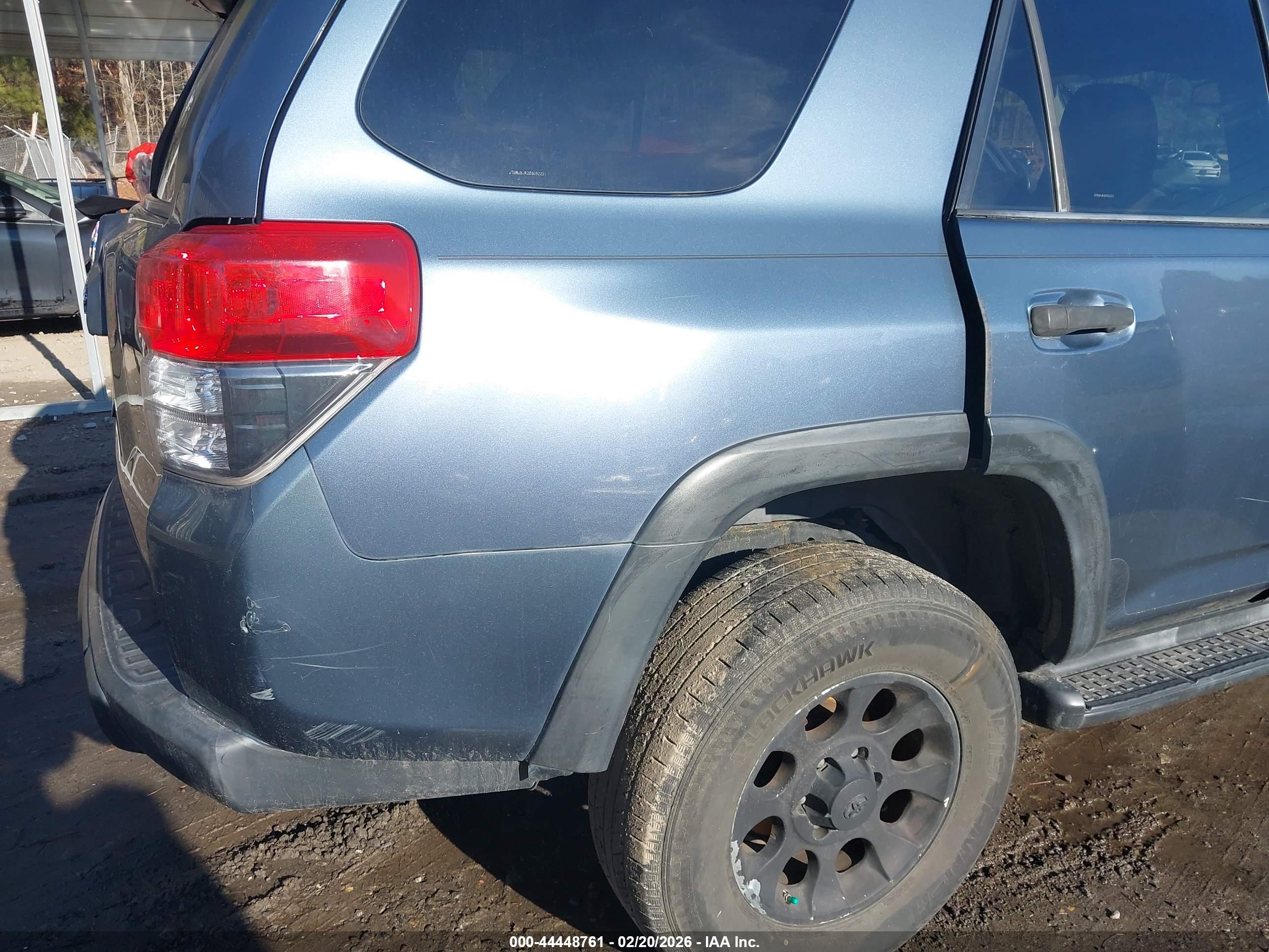 TOYOTA 4RUNNER image 6