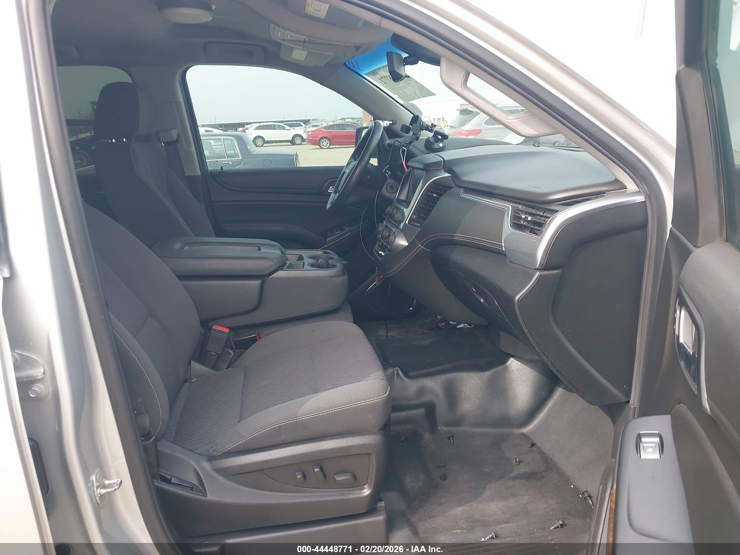 CHEVROLET TAHOE image 5