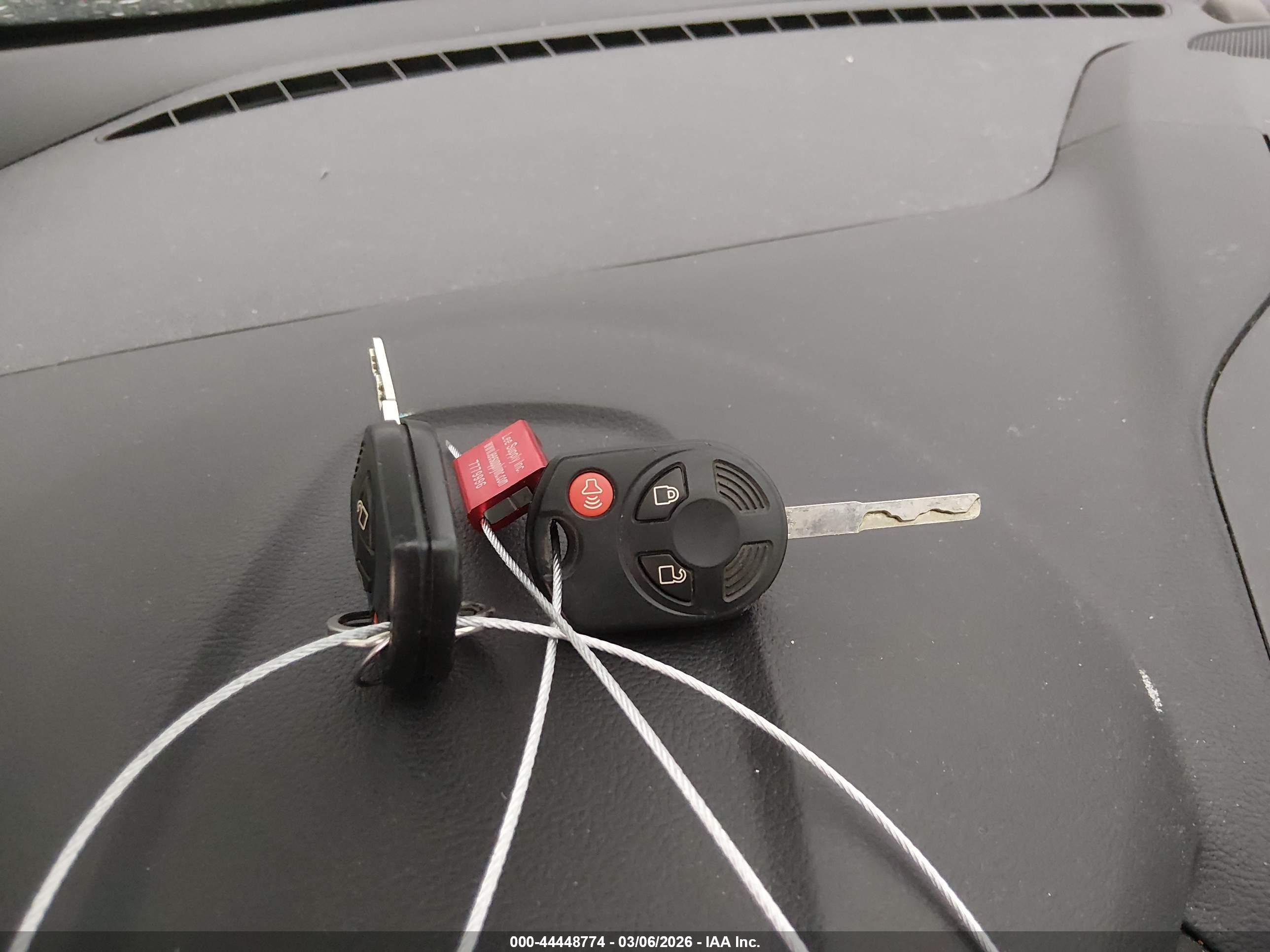 FORD ESCAPE image 11