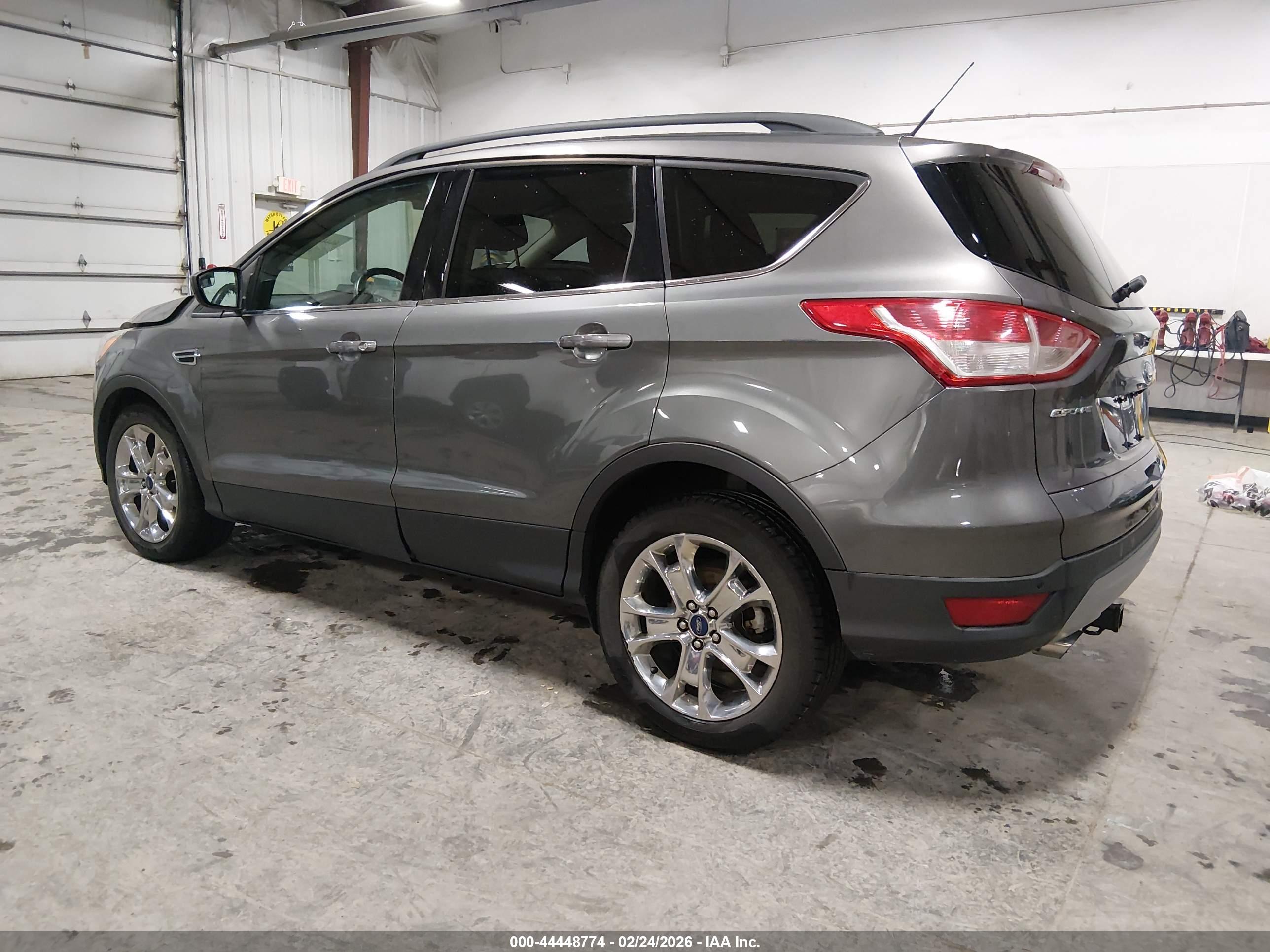 FORD ESCAPE image 3